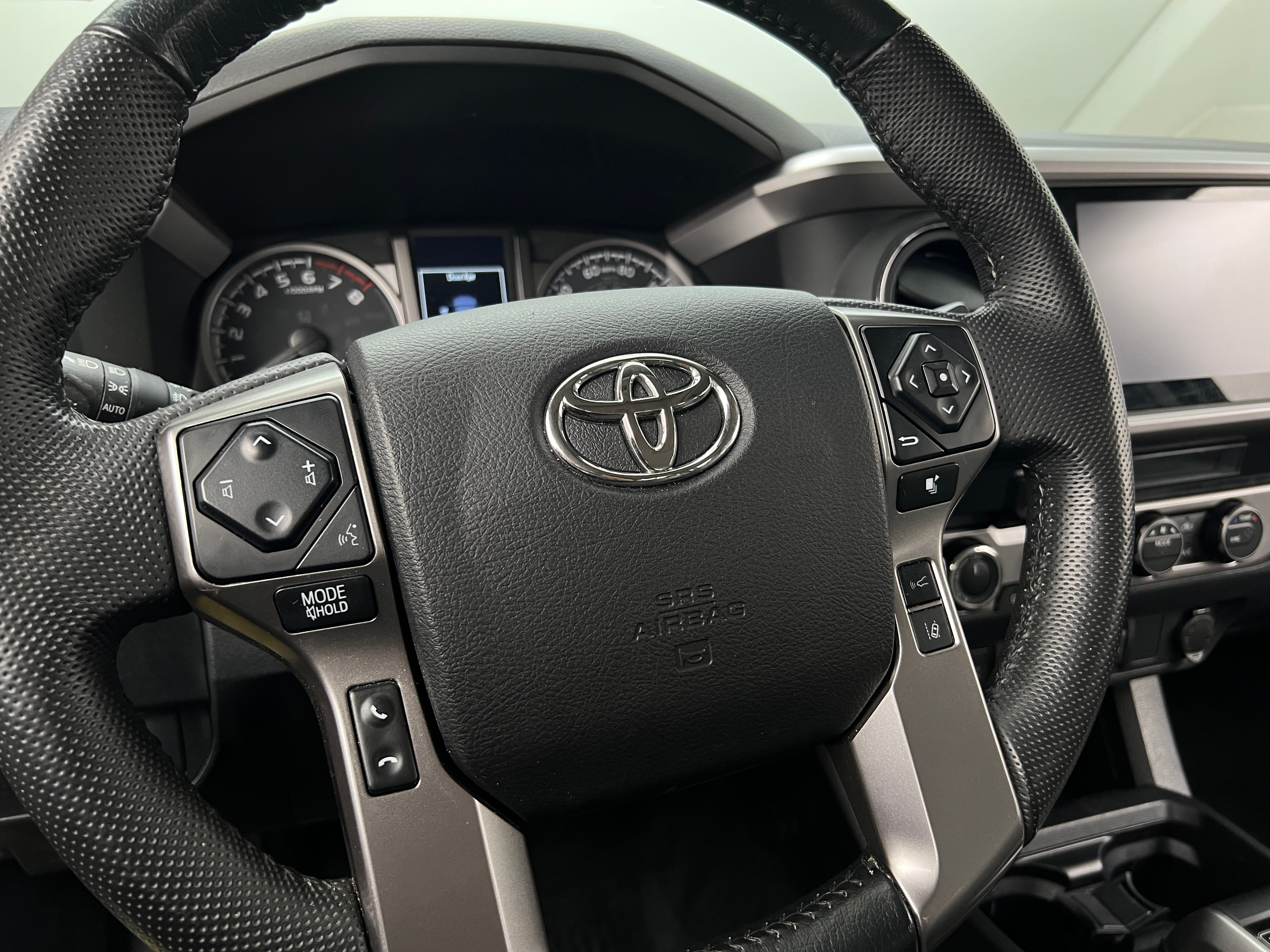 2022 Toyota Tacoma SR5 5