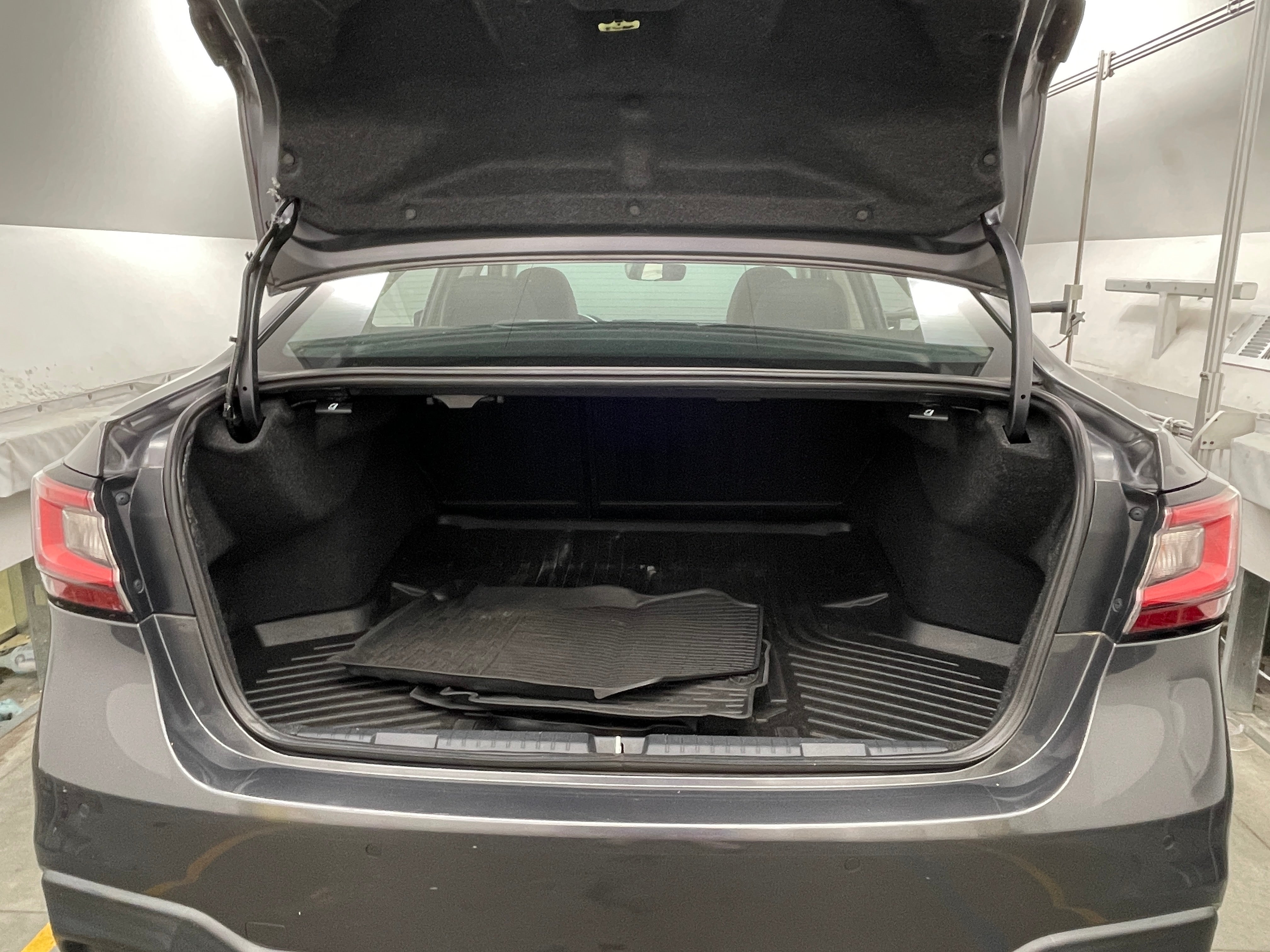 2022 Subaru Legacy Limited 6