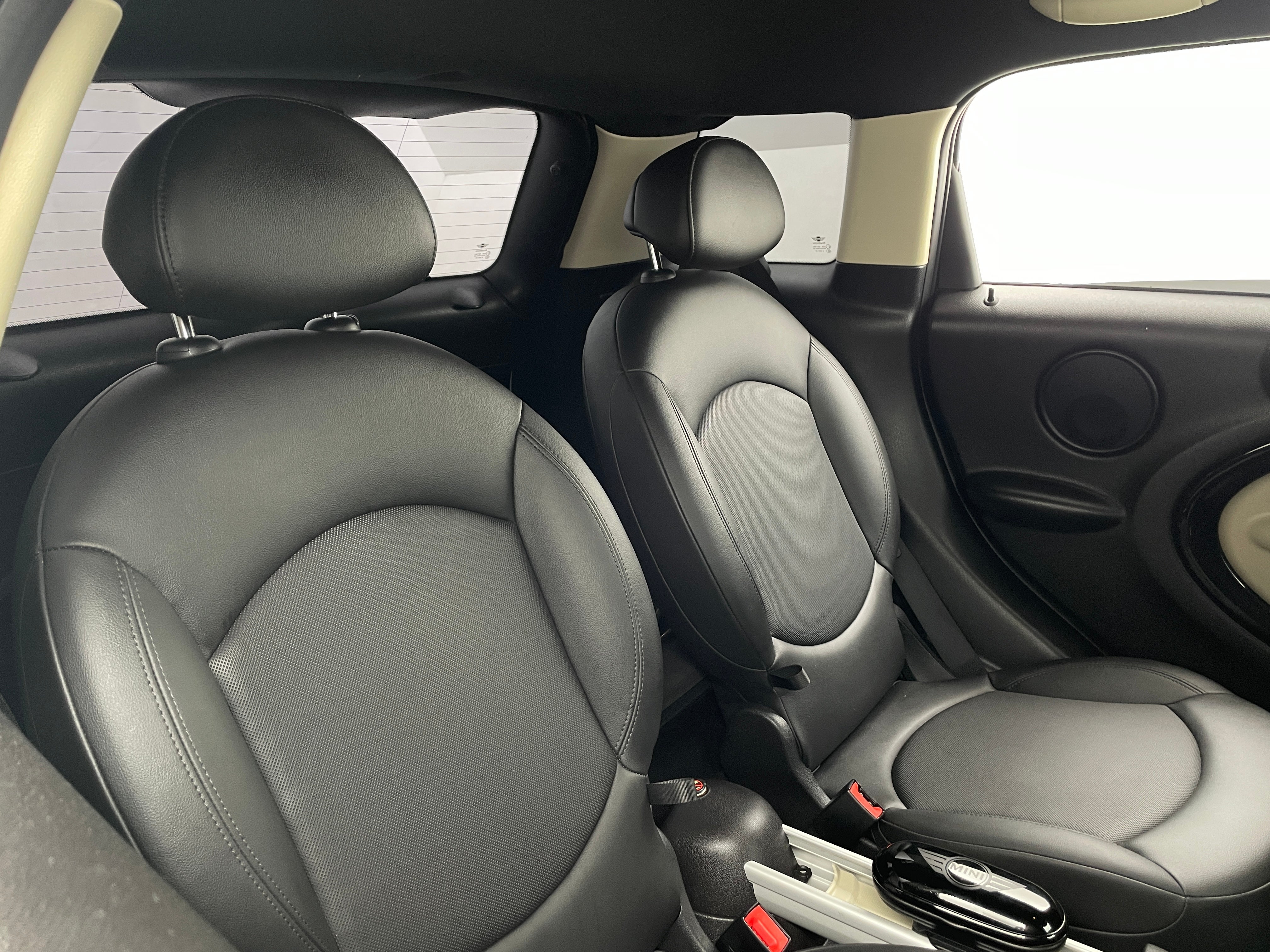 2012 MINI Cooper Countryman  5