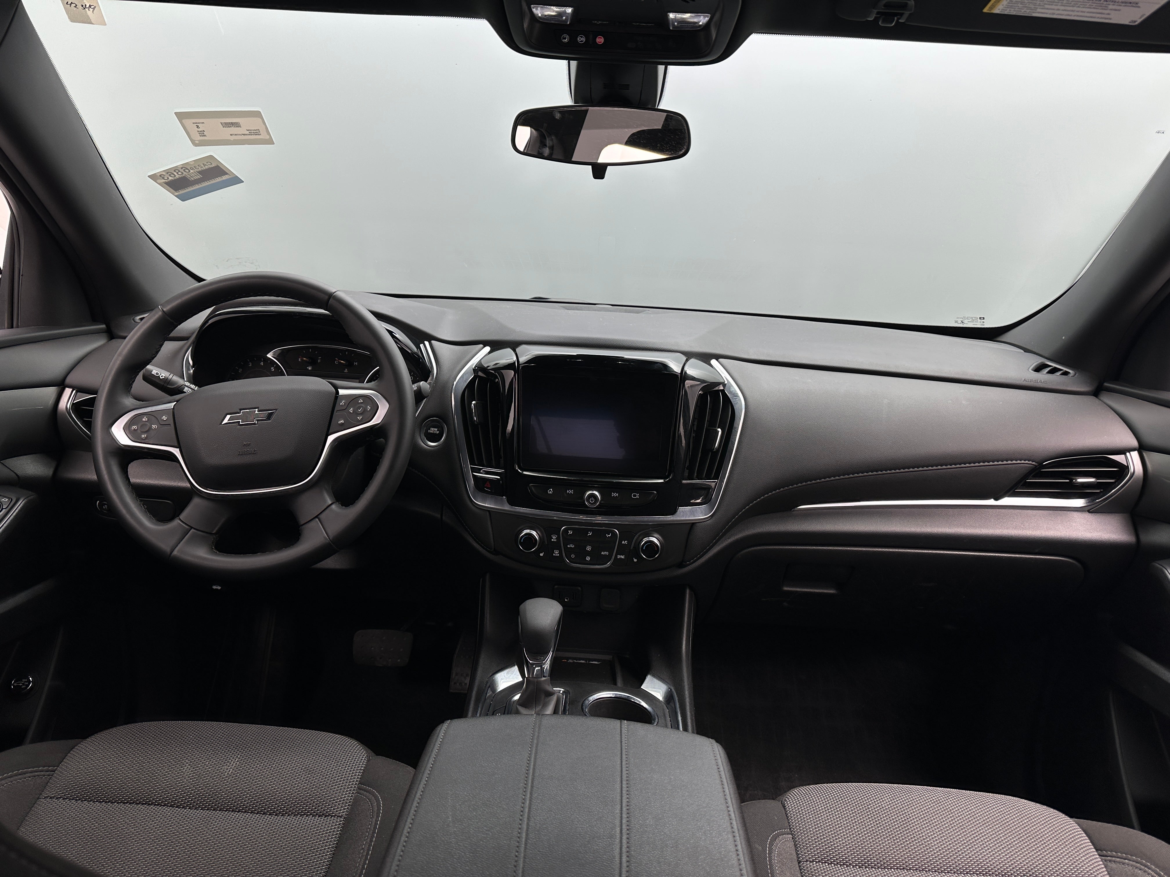 2023 Chevrolet Traverse LT 3