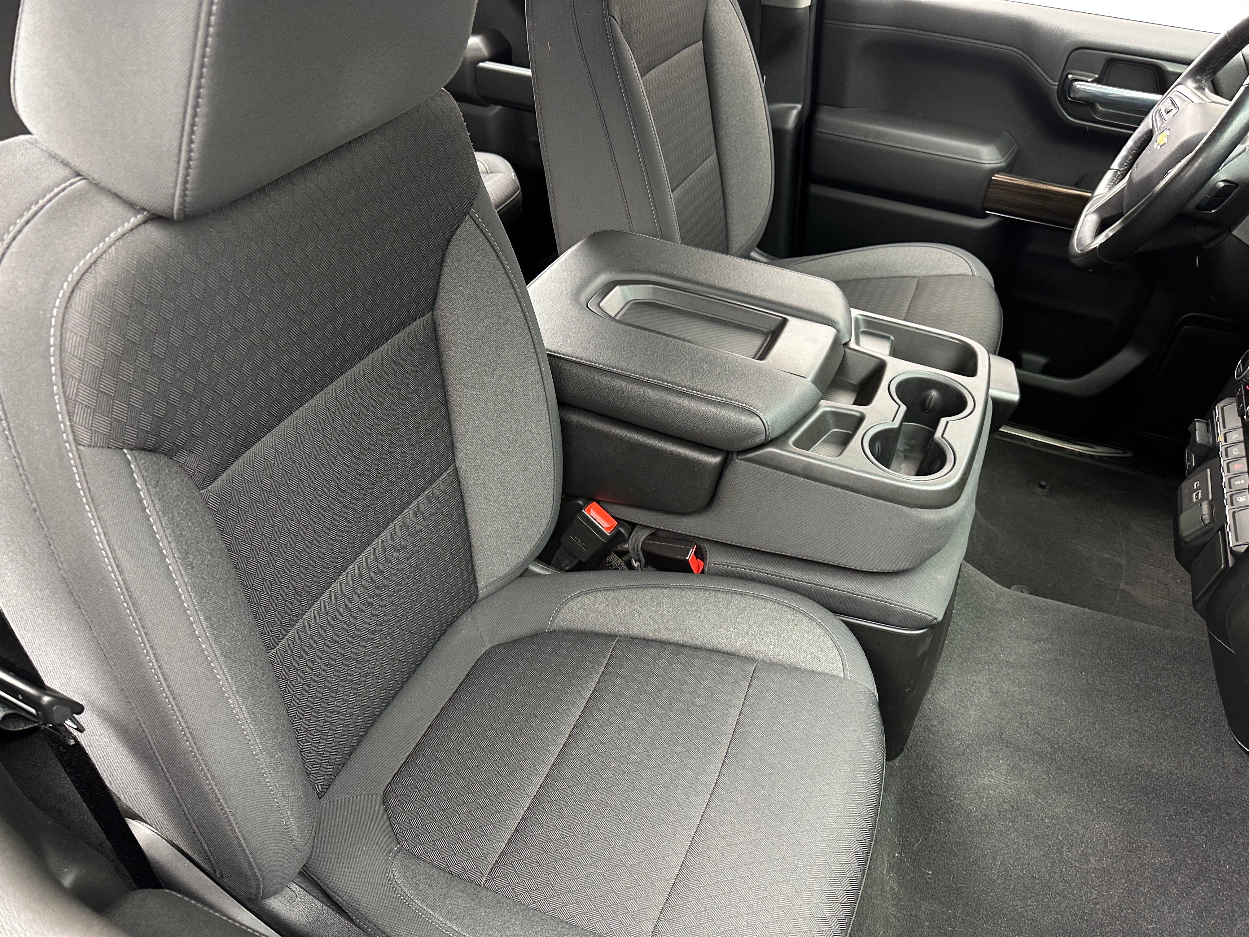 2021 Chevrolet Silverado 1500 LT 2