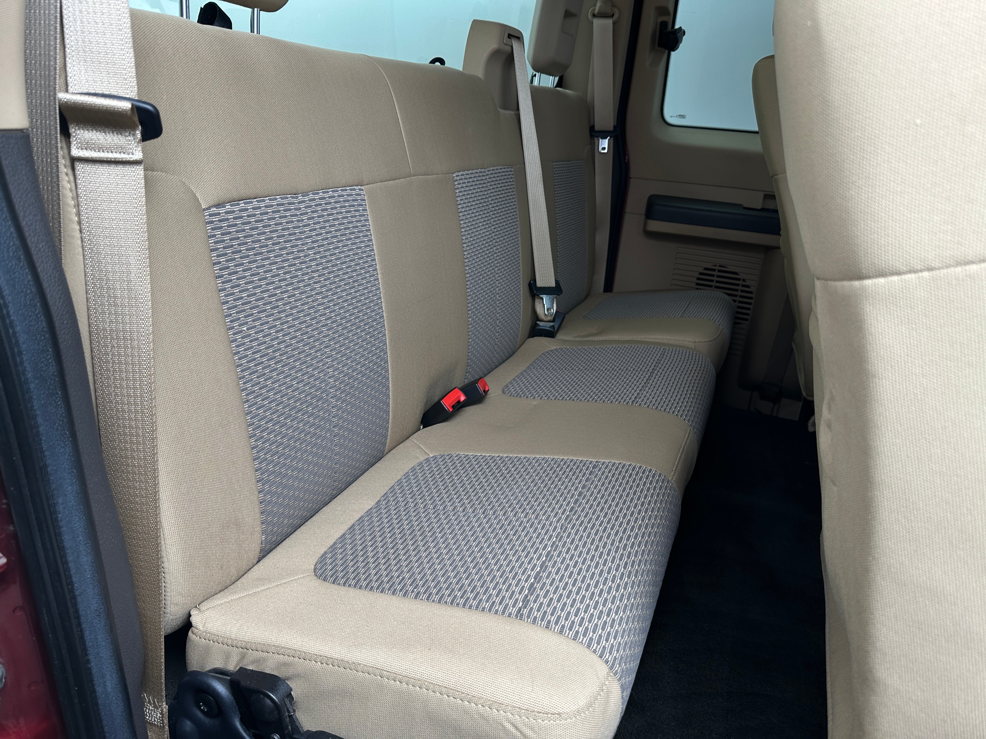 2015 Ford Econoline E-250 6