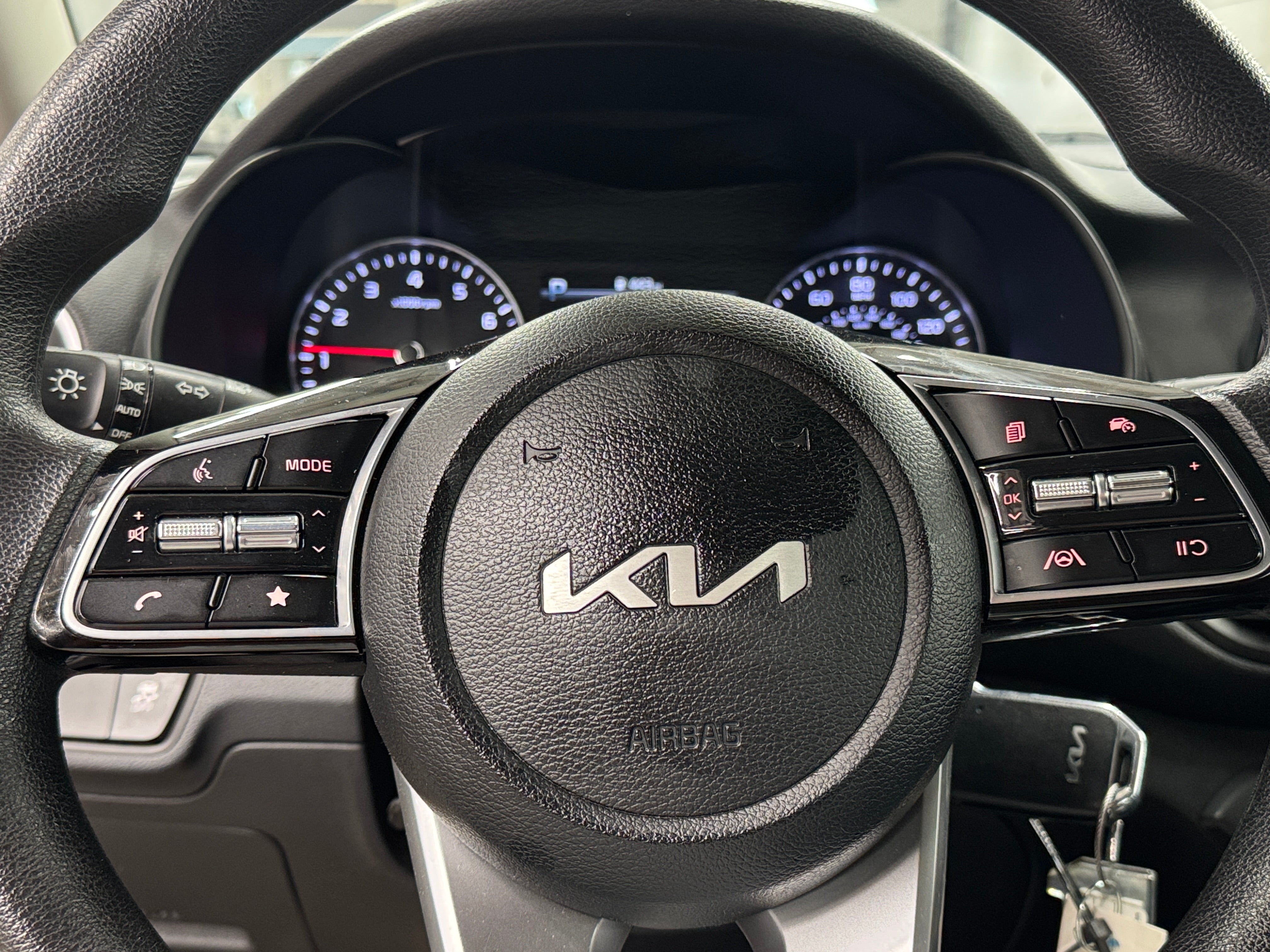 2023 Kia Forte LXS 5