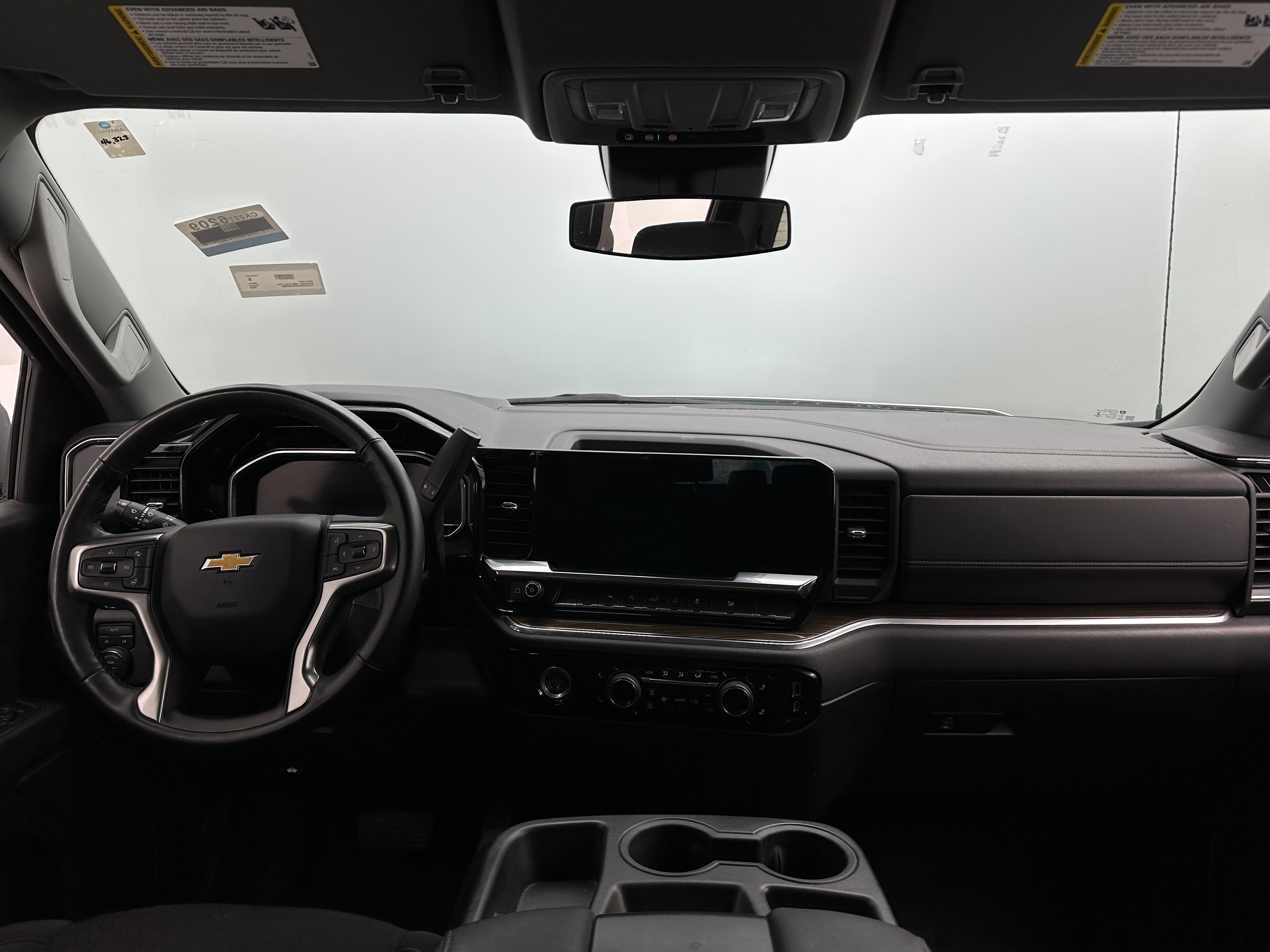 2023 Chevrolet Silverado 1500 LT 3