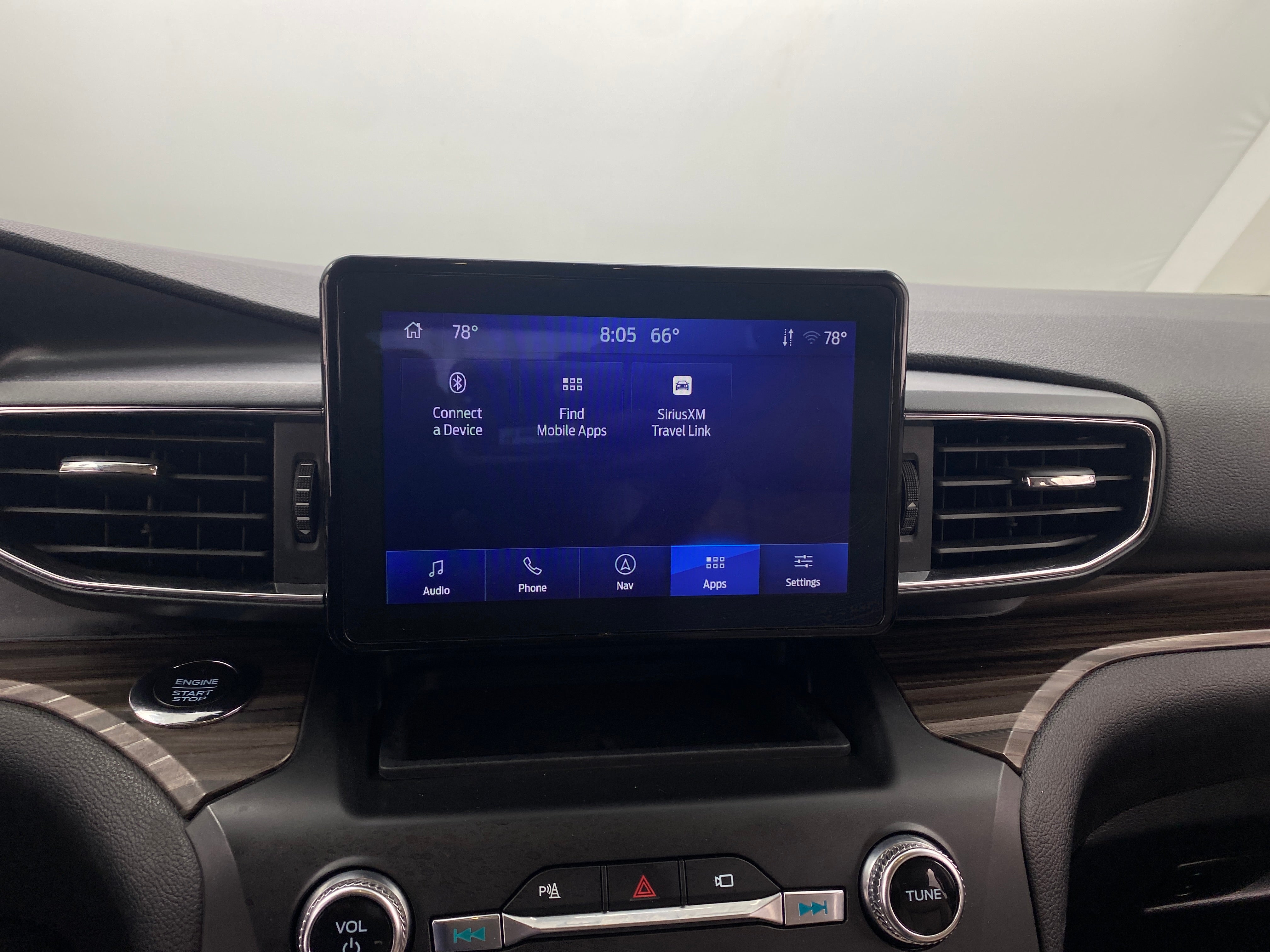 2020 Ford Explorer Limited 3