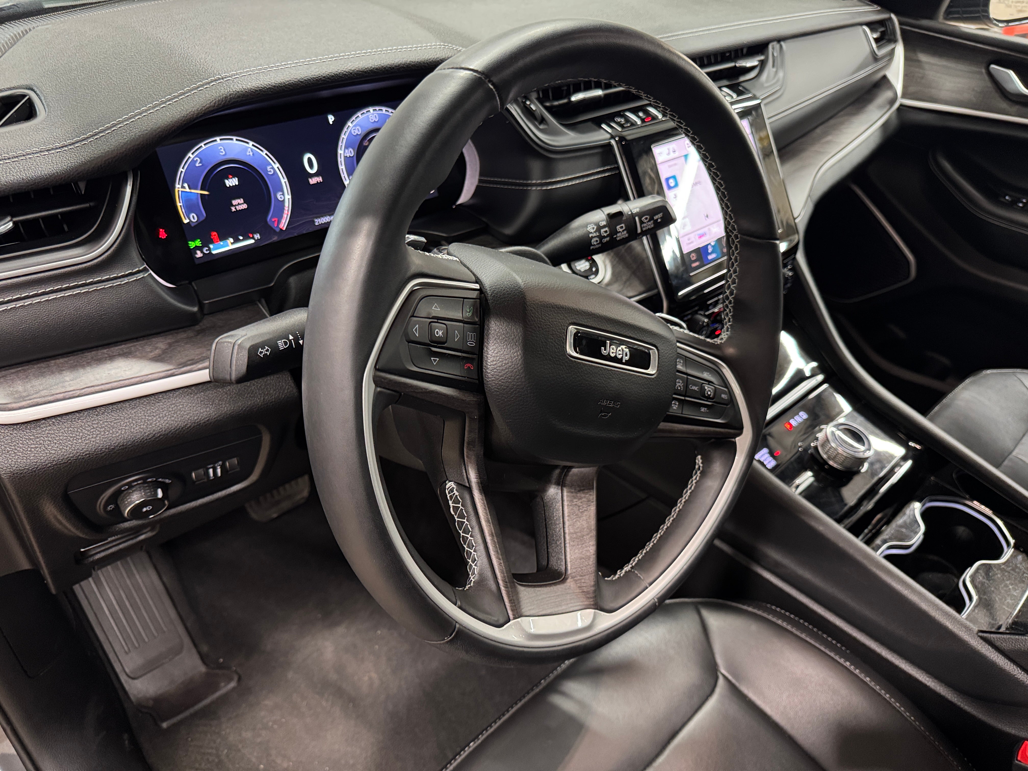 2022 Jeep Grand Cherokee L Limited Edition 2