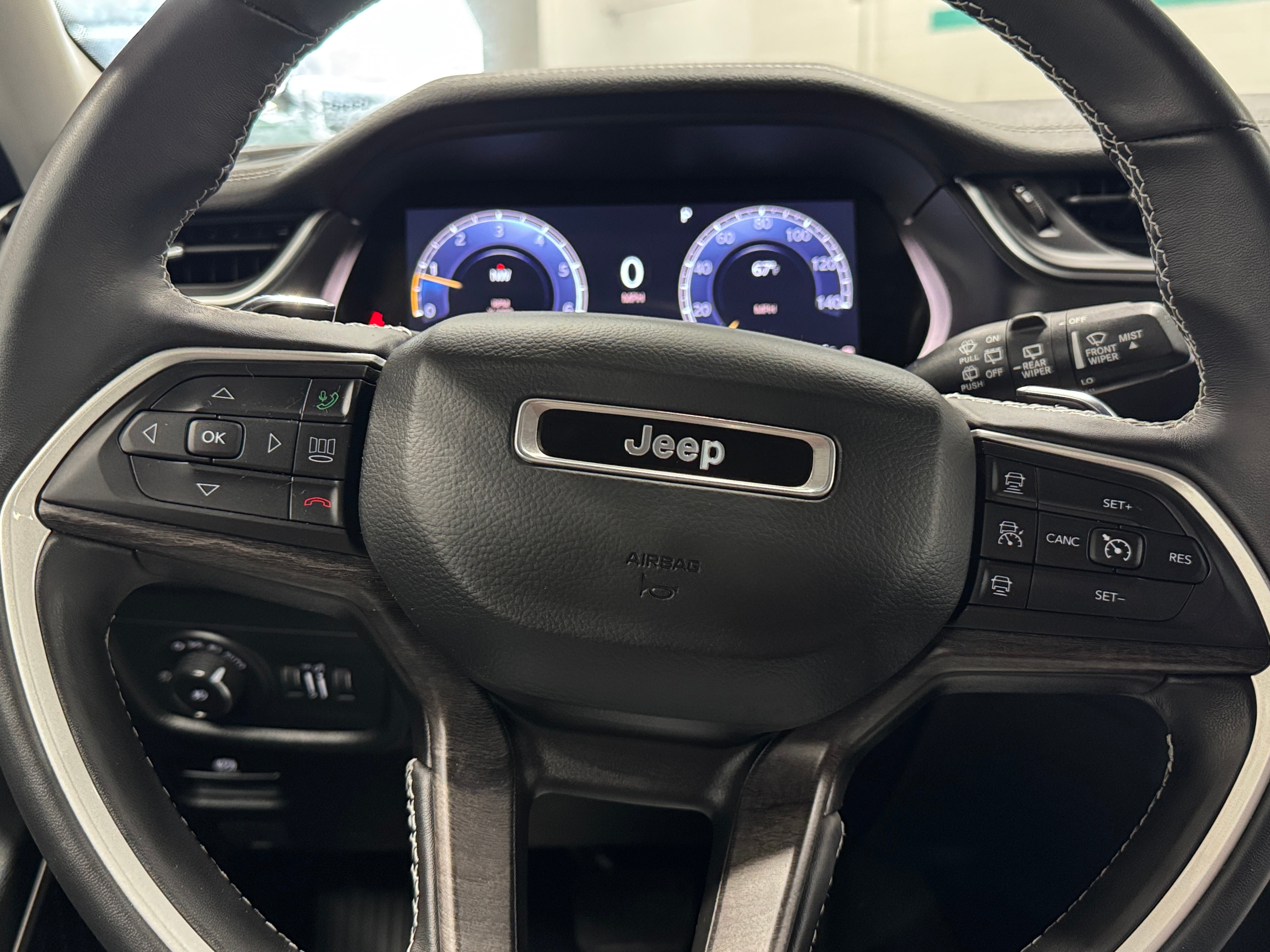 2022 Jeep Grand Cherokee L Limited Edition 4