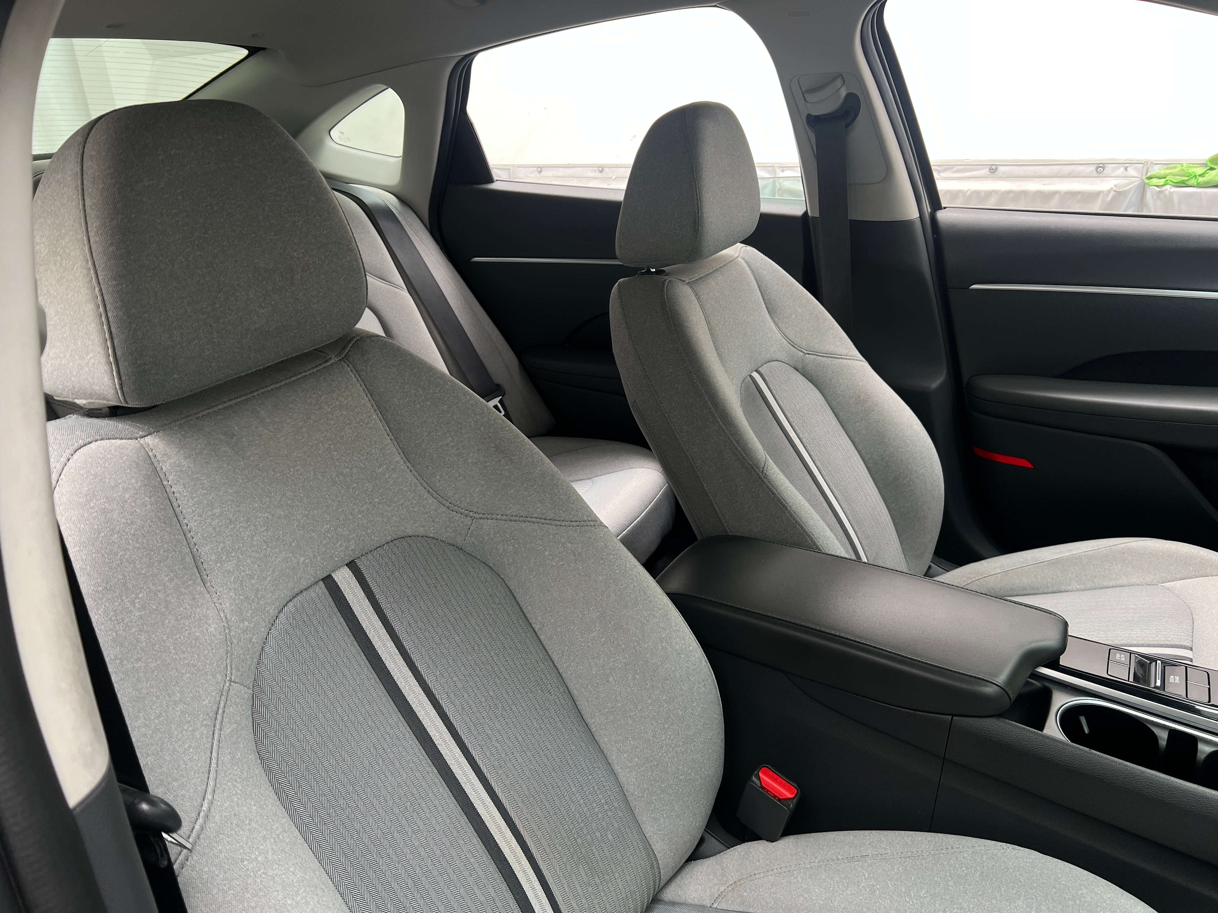 2021 Hyundai Sonata SE 2