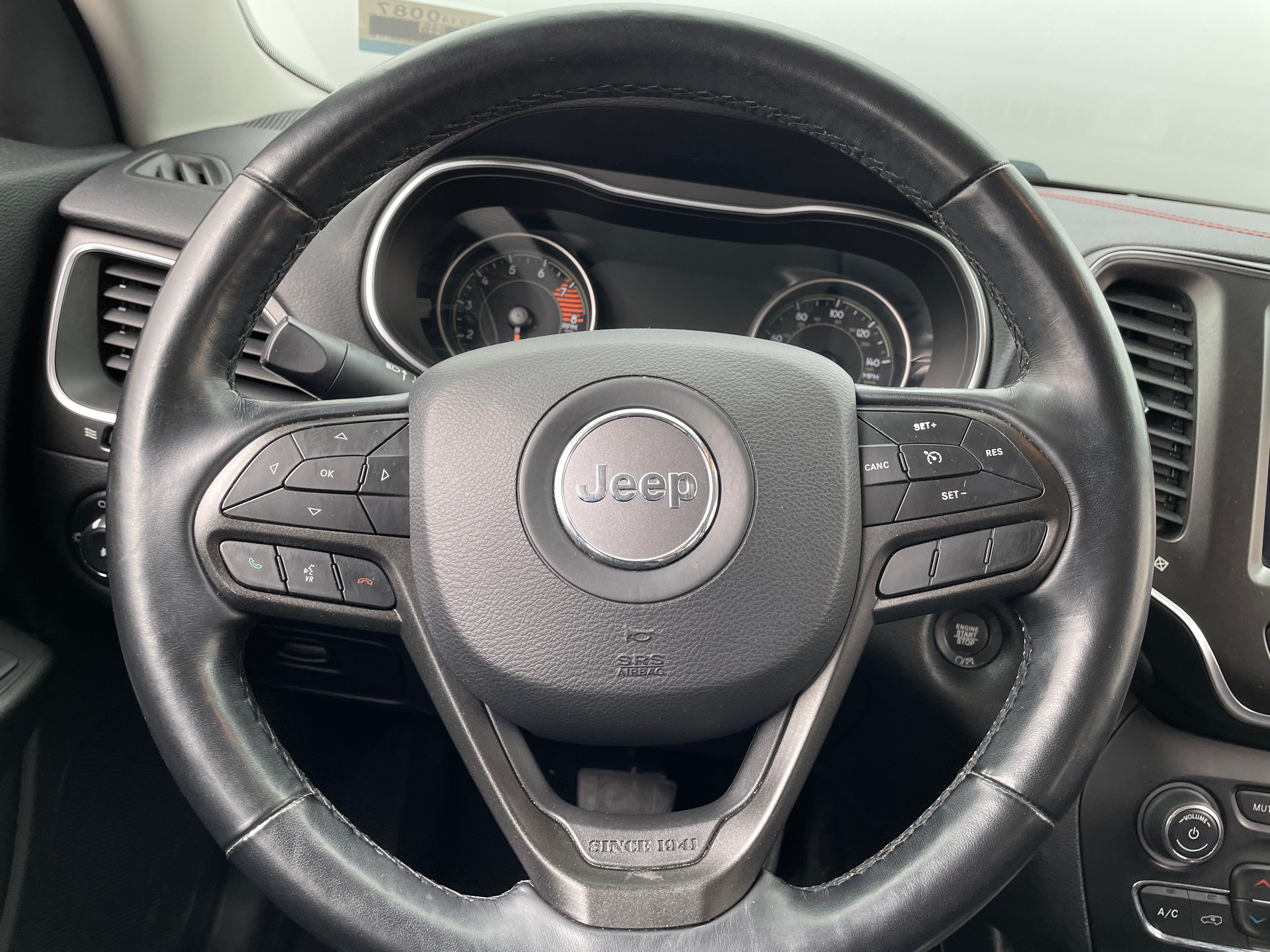 2020 Jeep Cherokee Trailhawk 5