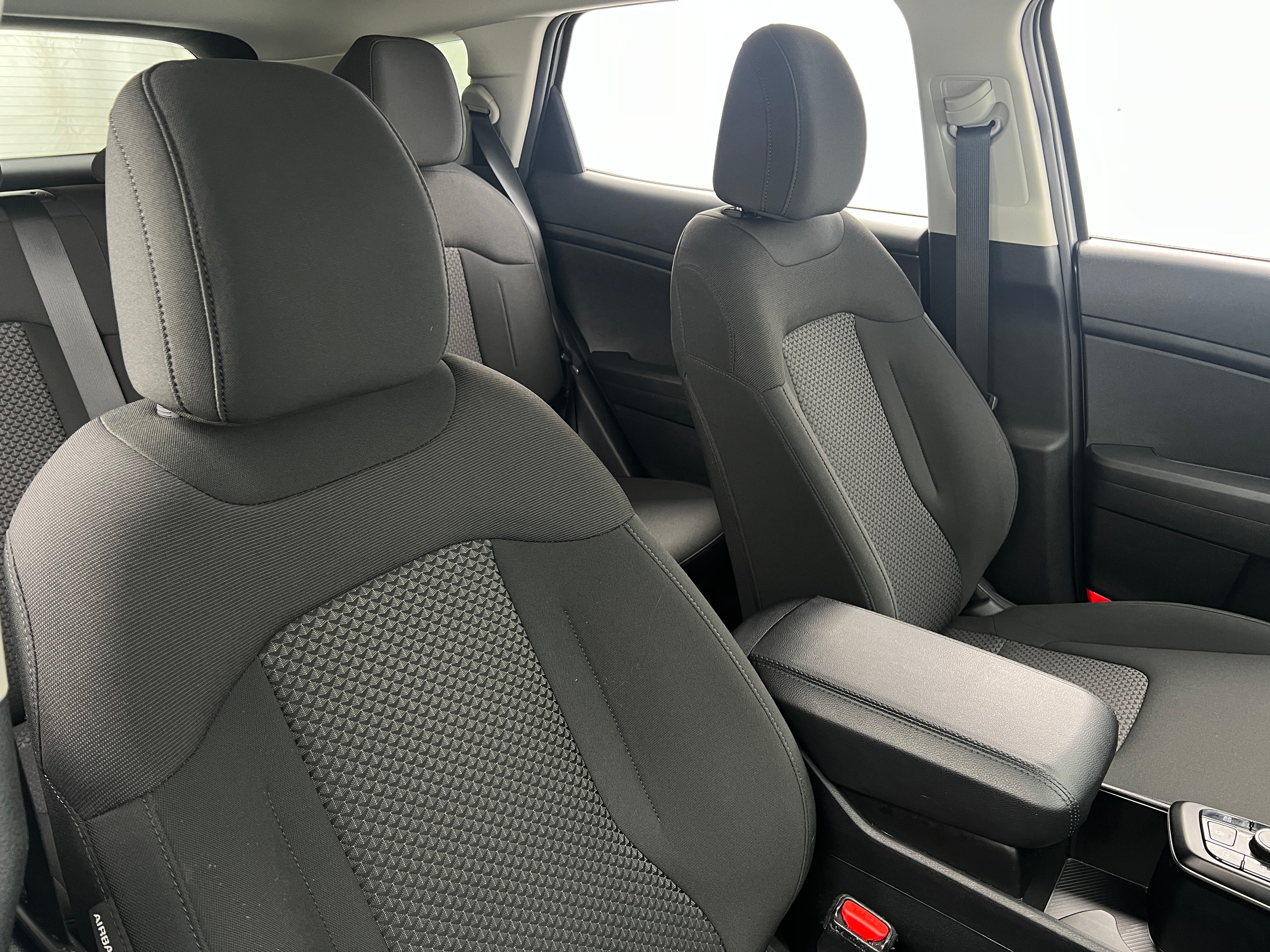 2024 Kia Sportage LX 2