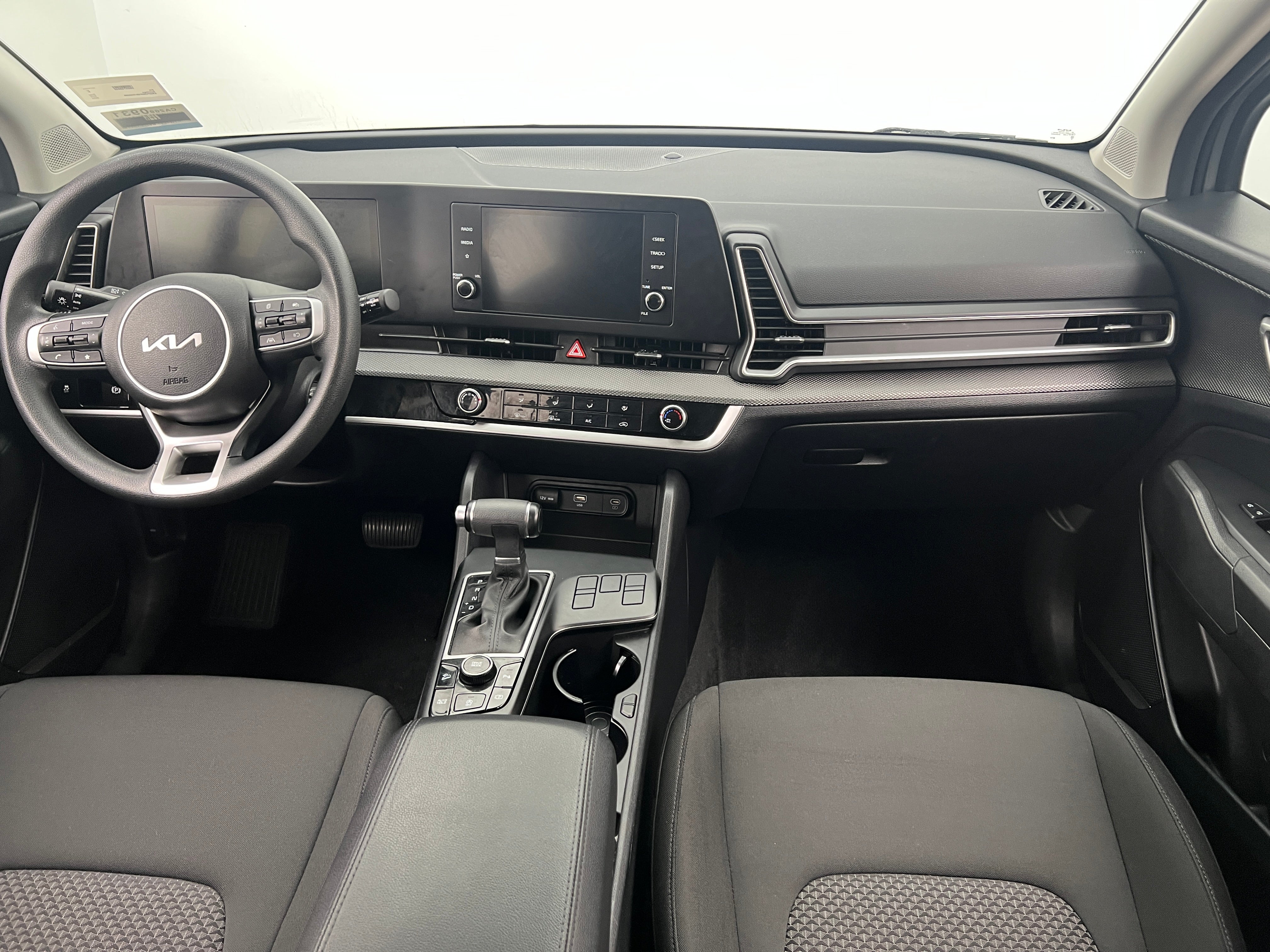 2024 Kia Sportage LX 3