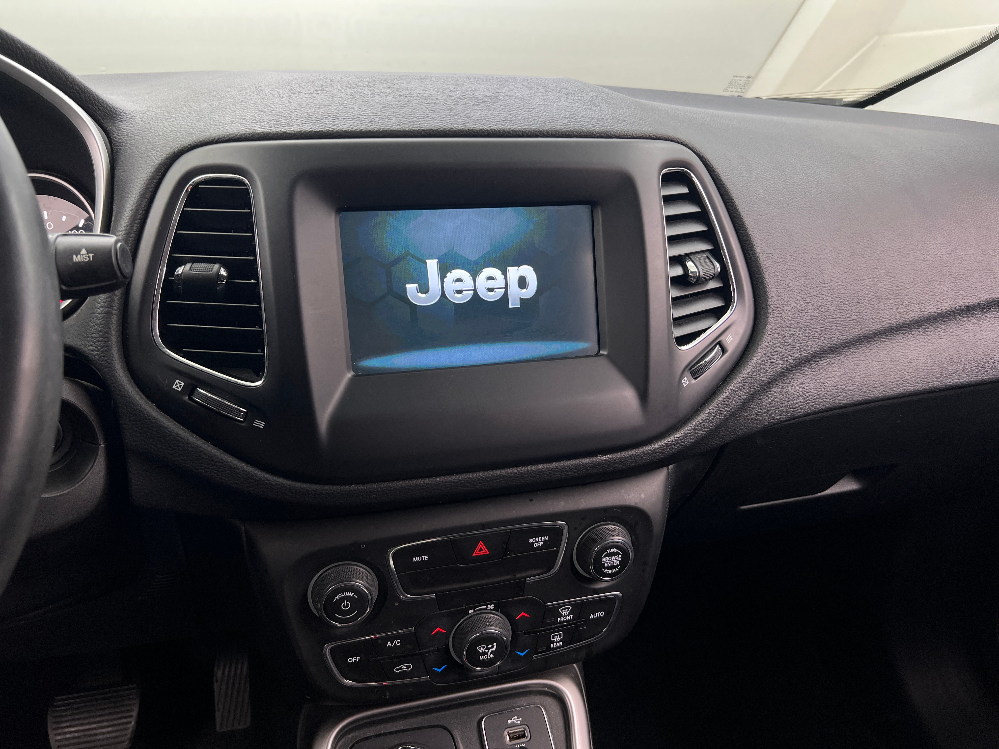 2018 Jeep Compass Latitude 4