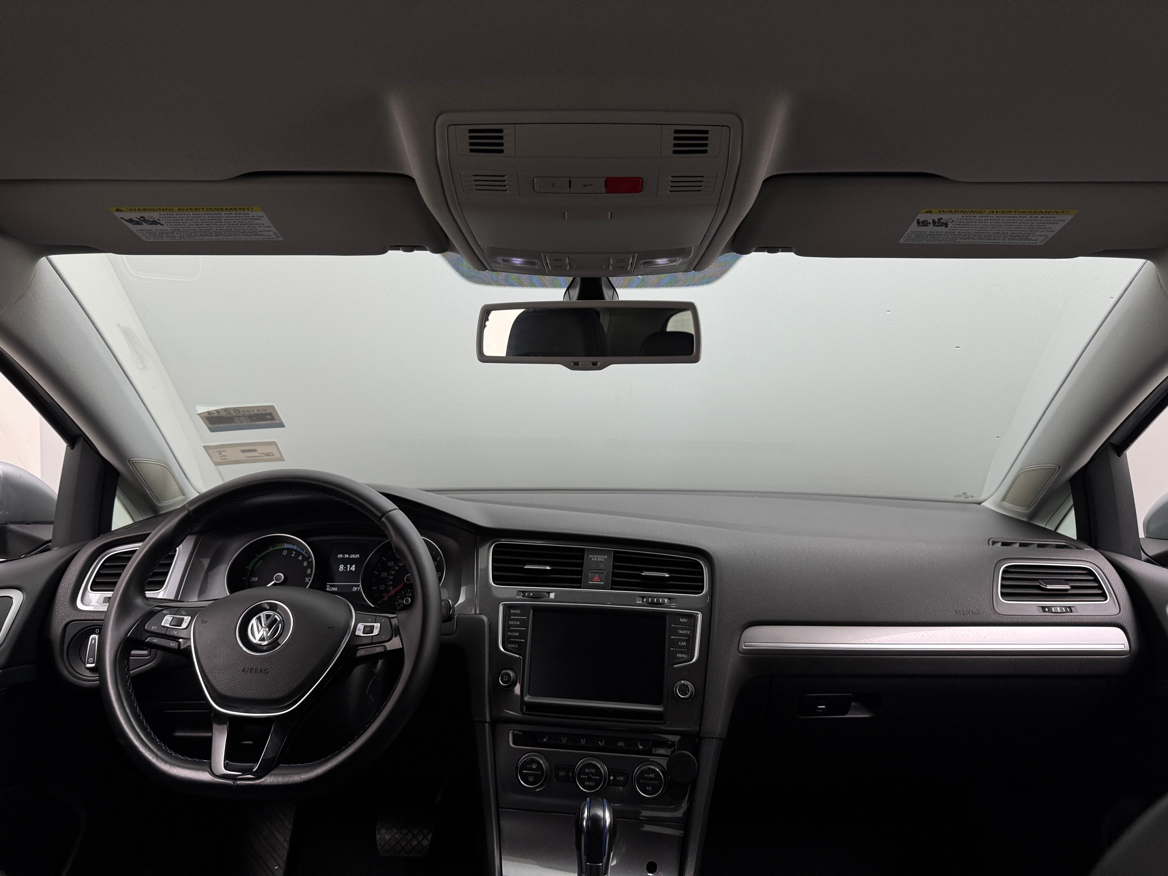2016 Volkswagen e-Golf SEL Premium 2