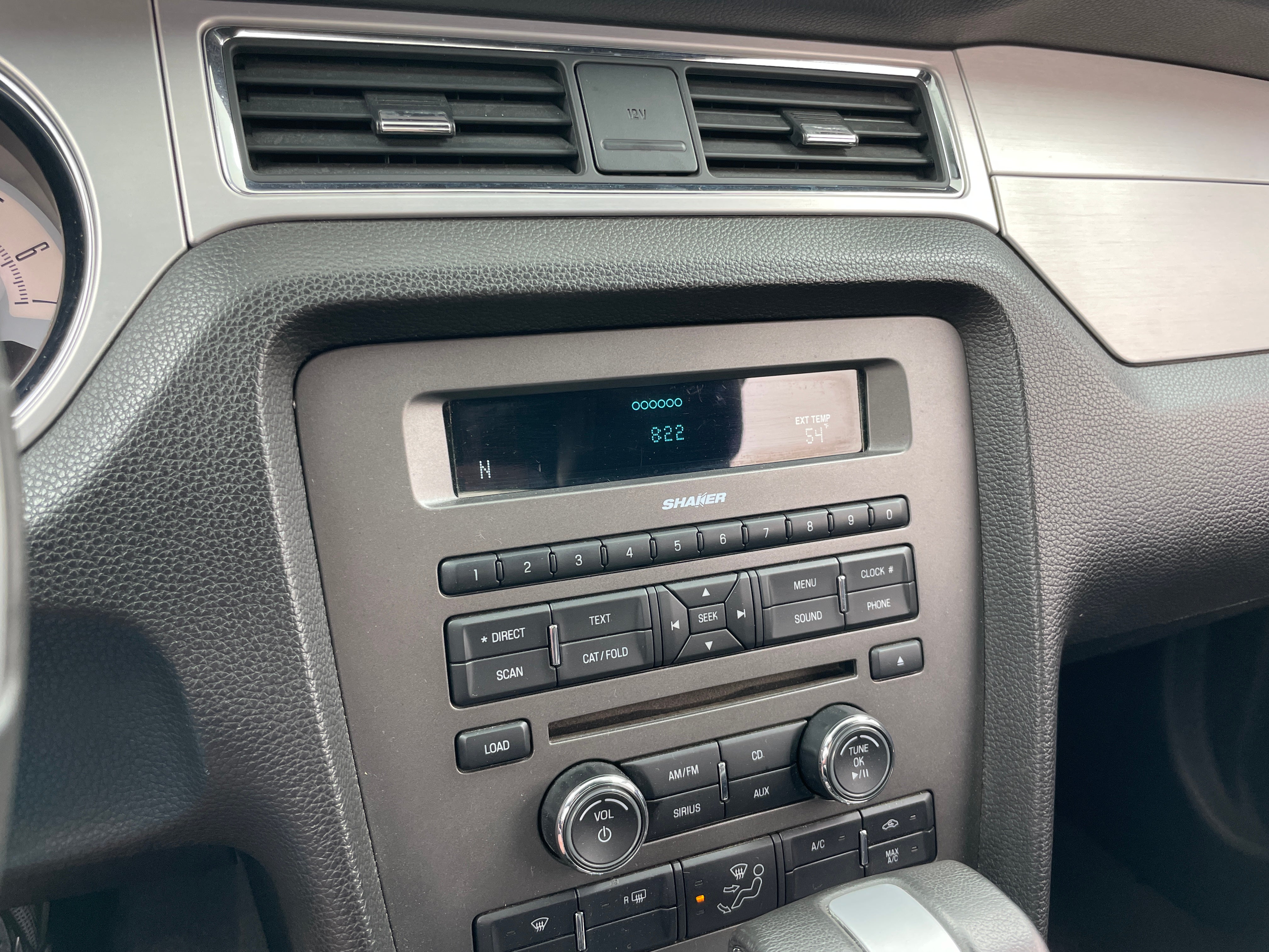 2010 Ford Mustang Premium 2