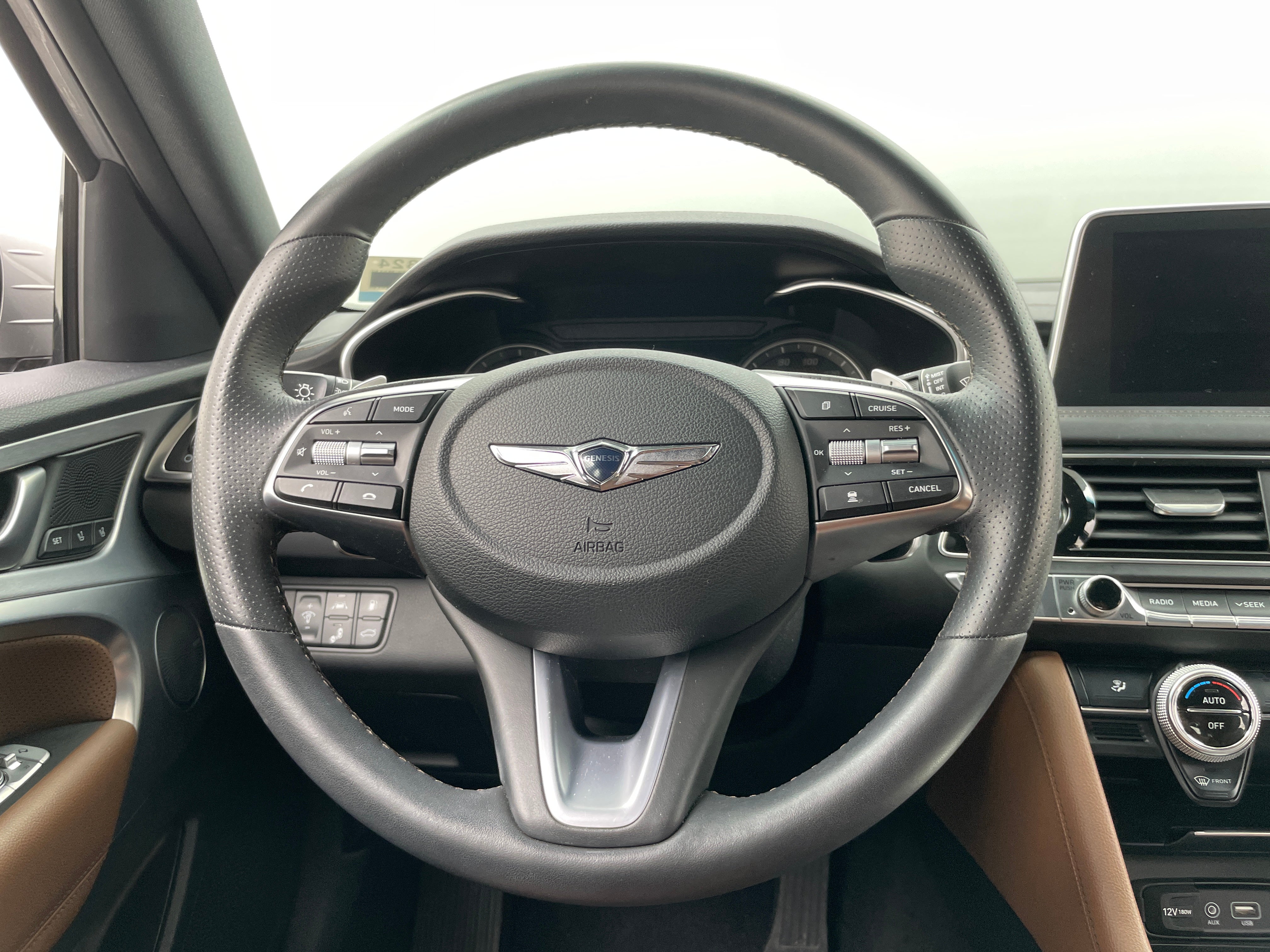 2021 Genesis G70 2.0T 4