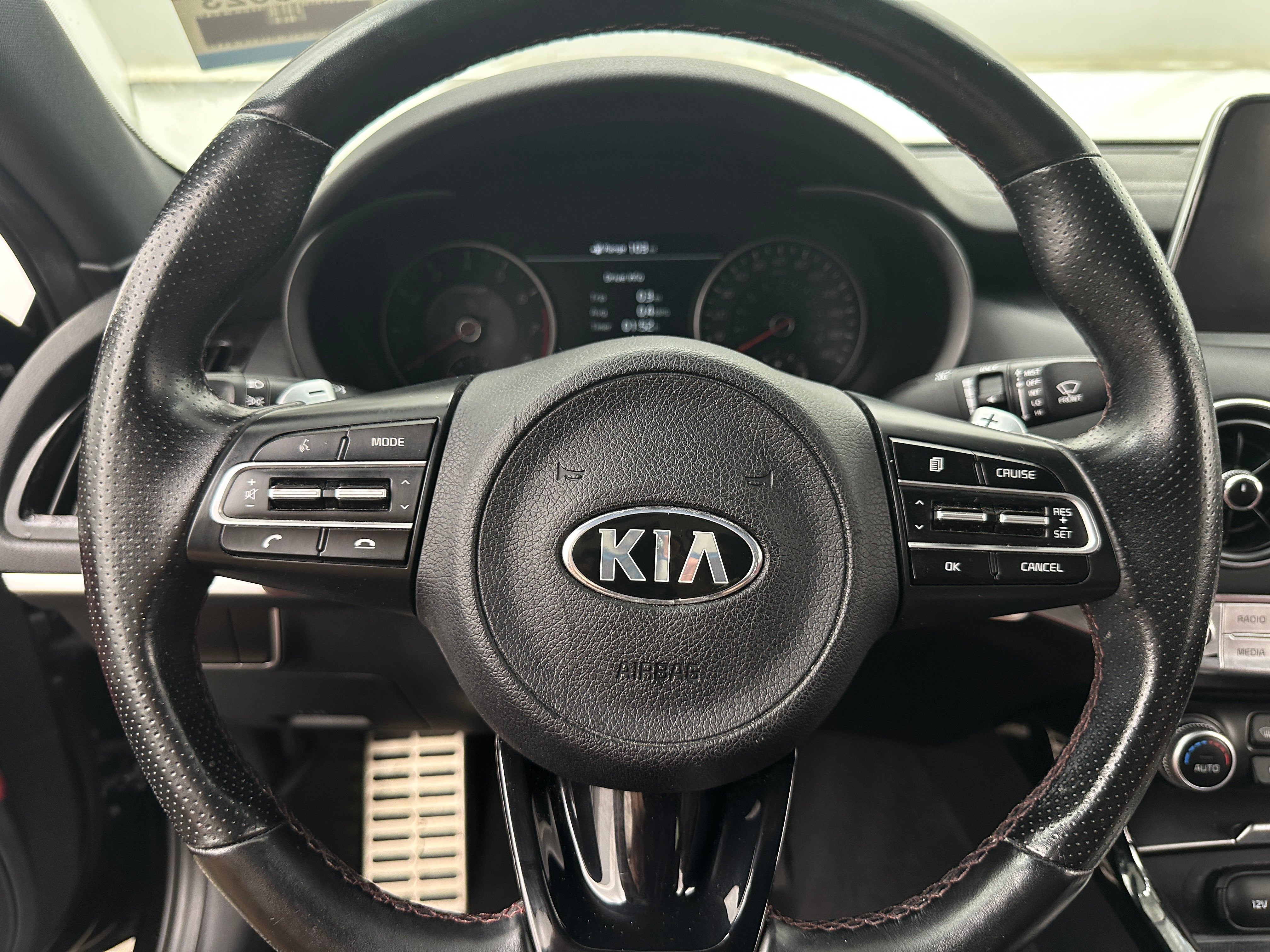 2018 Kia Stinger GT1 4
