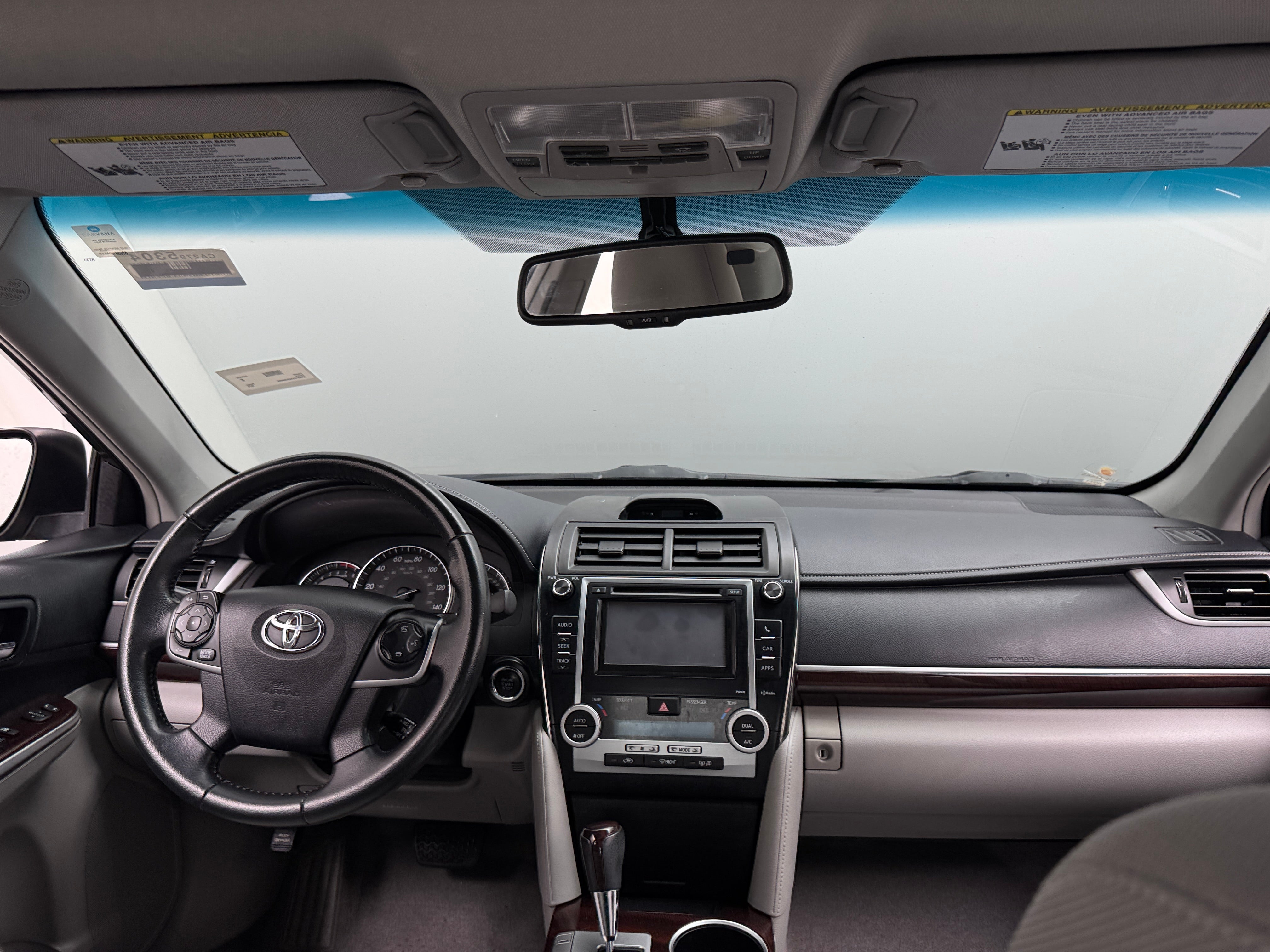 2014 Toyota Camry XLE 3