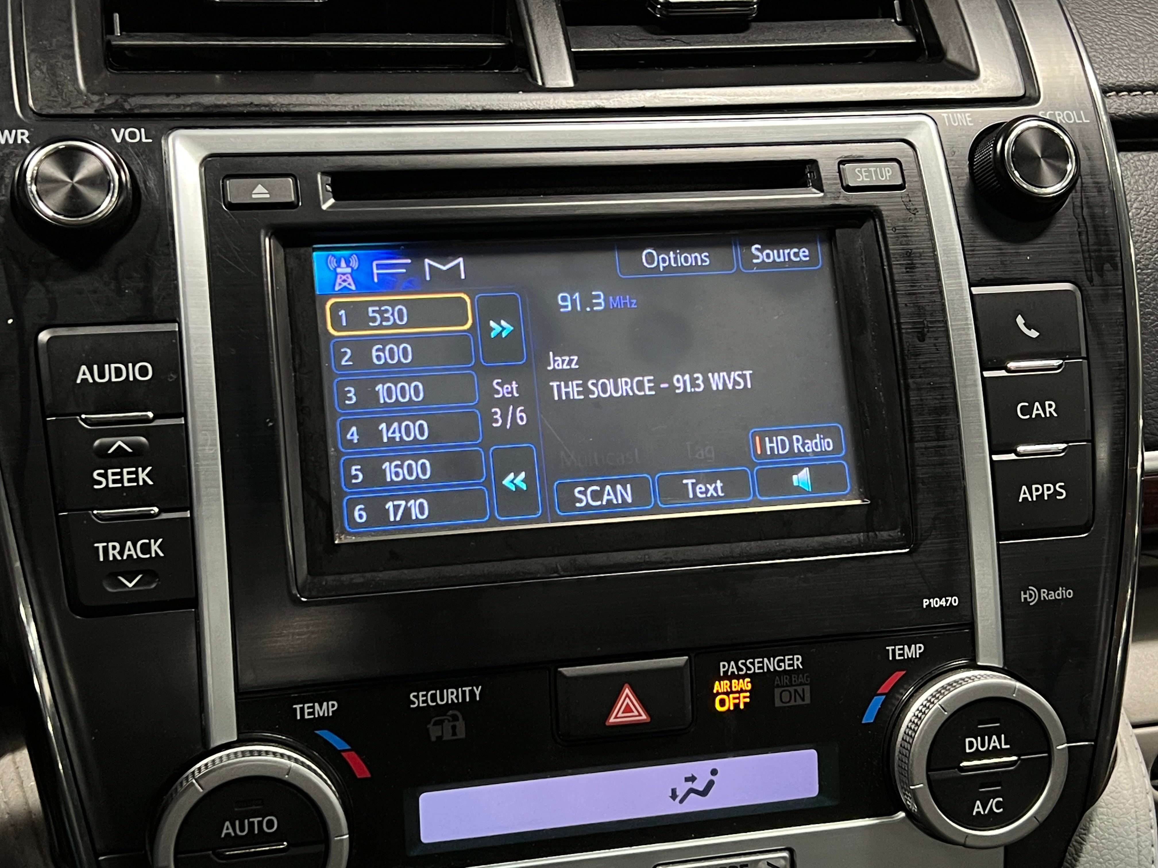 2014 Toyota Camry XLE 4