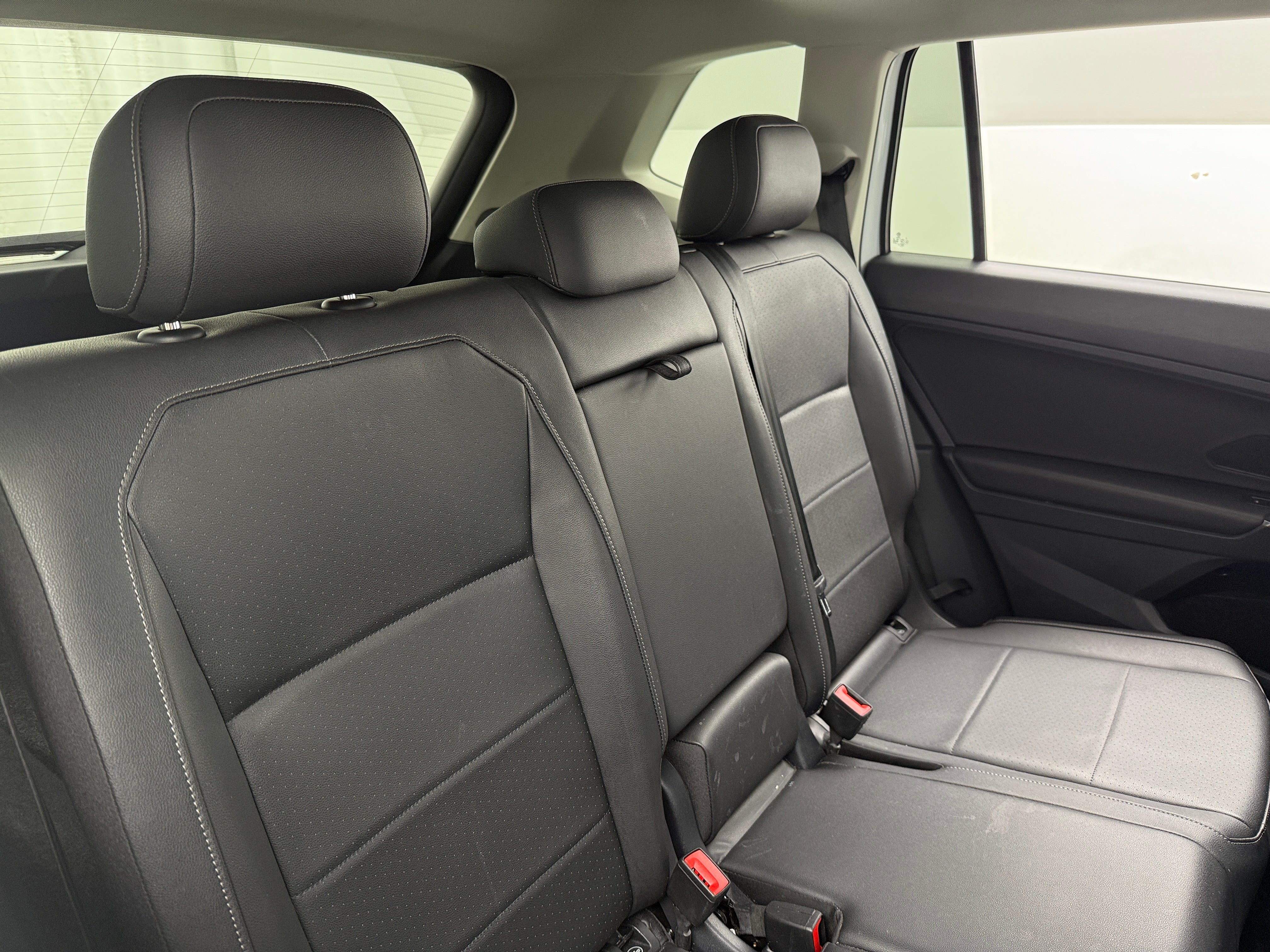 2020 Volkswagen Tiguan SEL 5