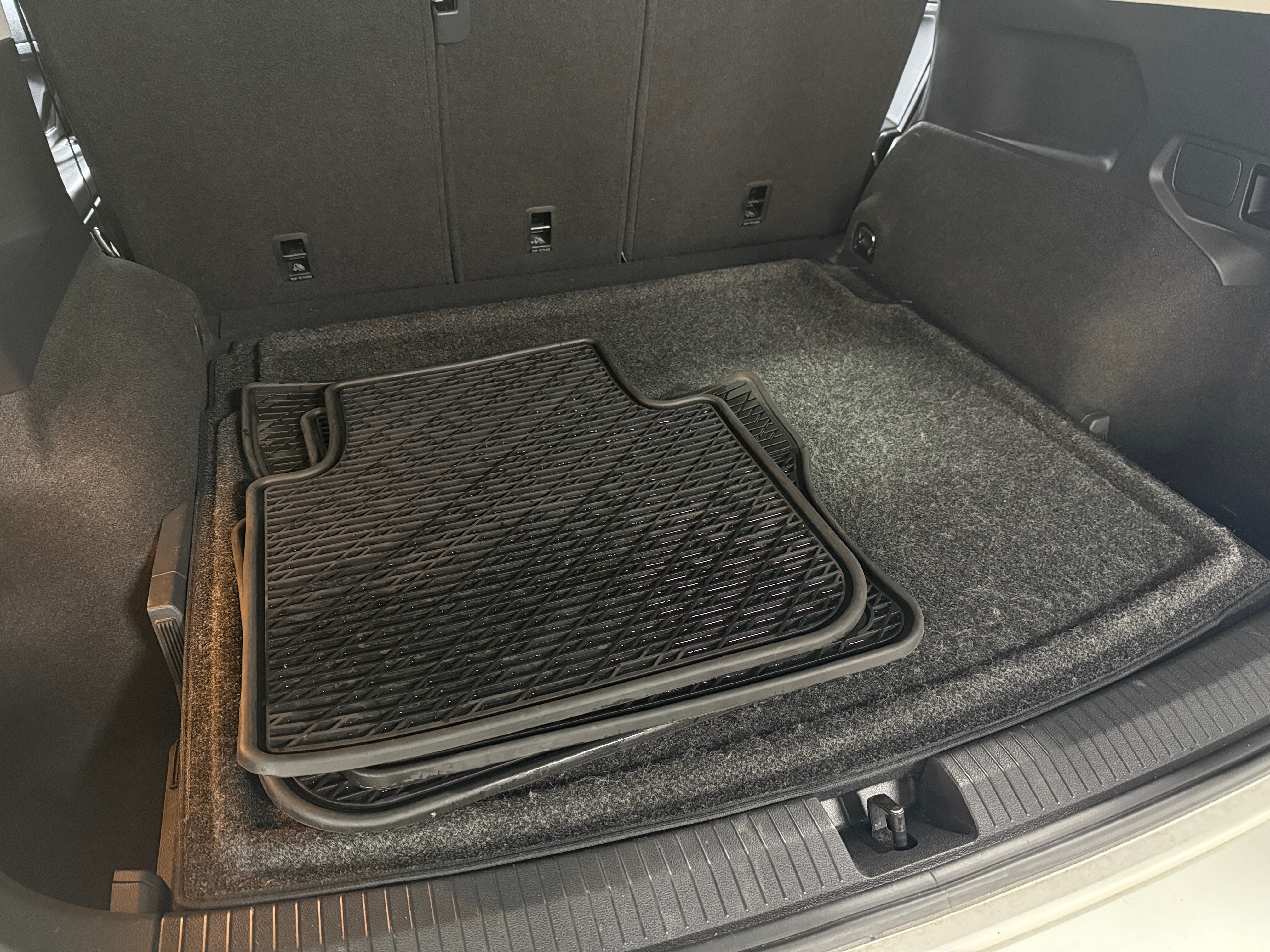 2020 Volkswagen Tiguan SEL 6