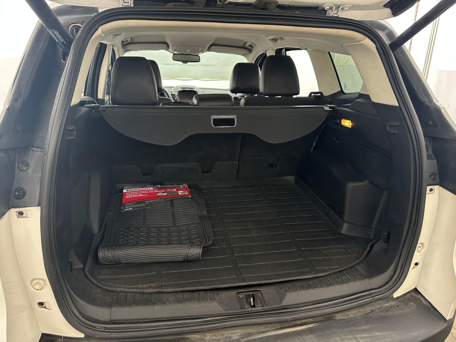 Thumbnail: 2015 Ford Escape - 6