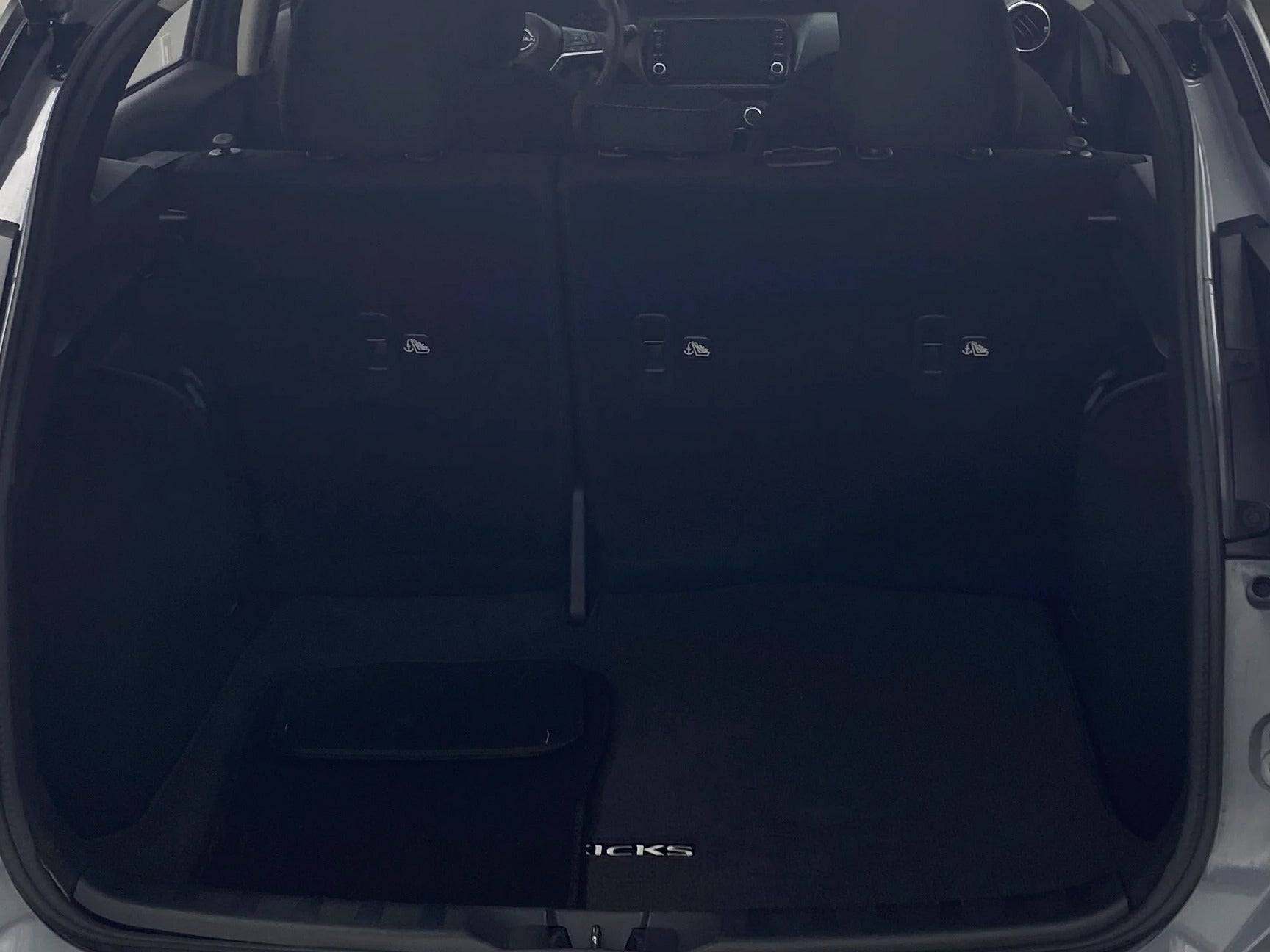 2024 Nissan Kicks SV 7