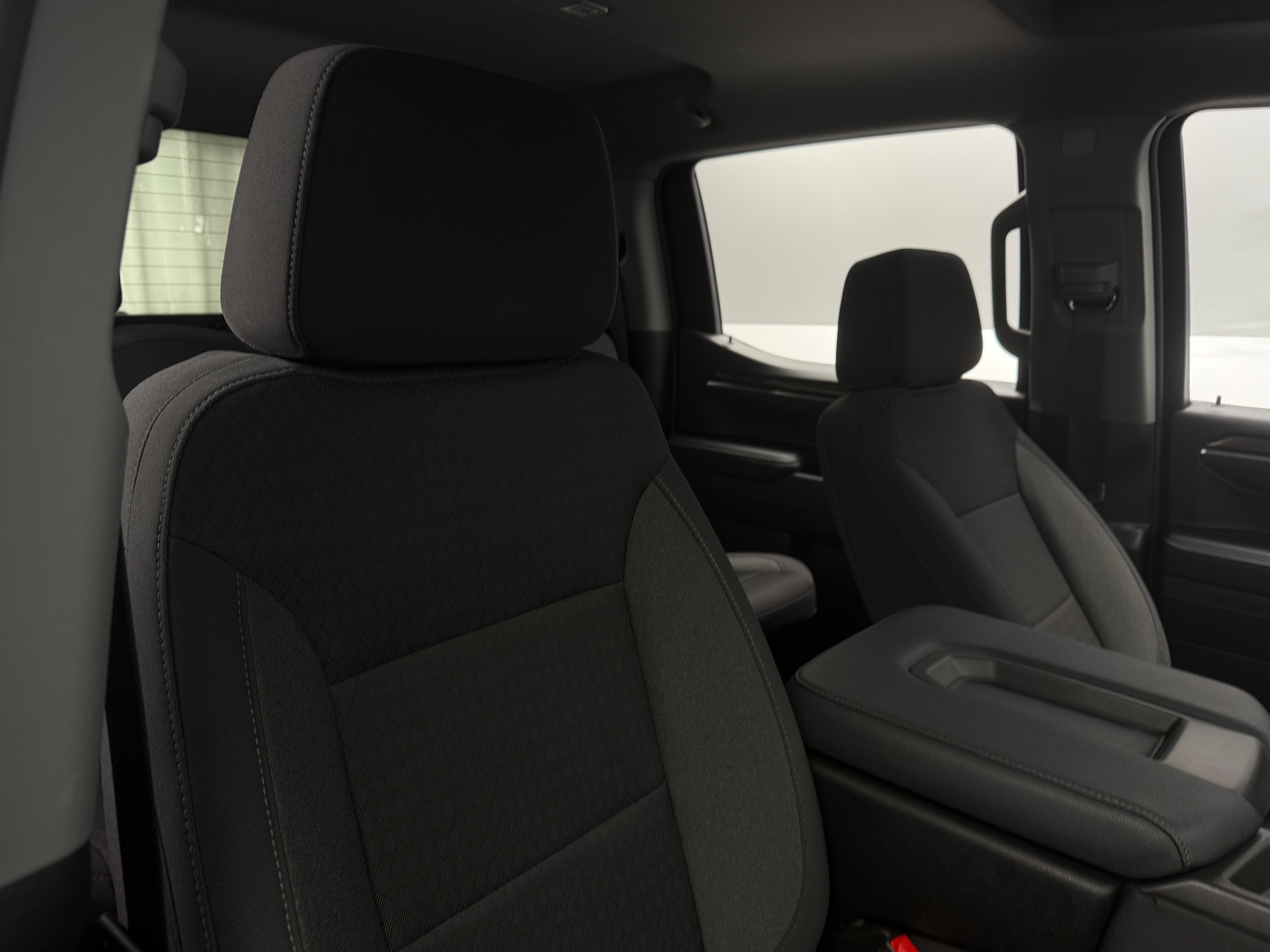 2023 Chevrolet Silverado 1500 LT 2