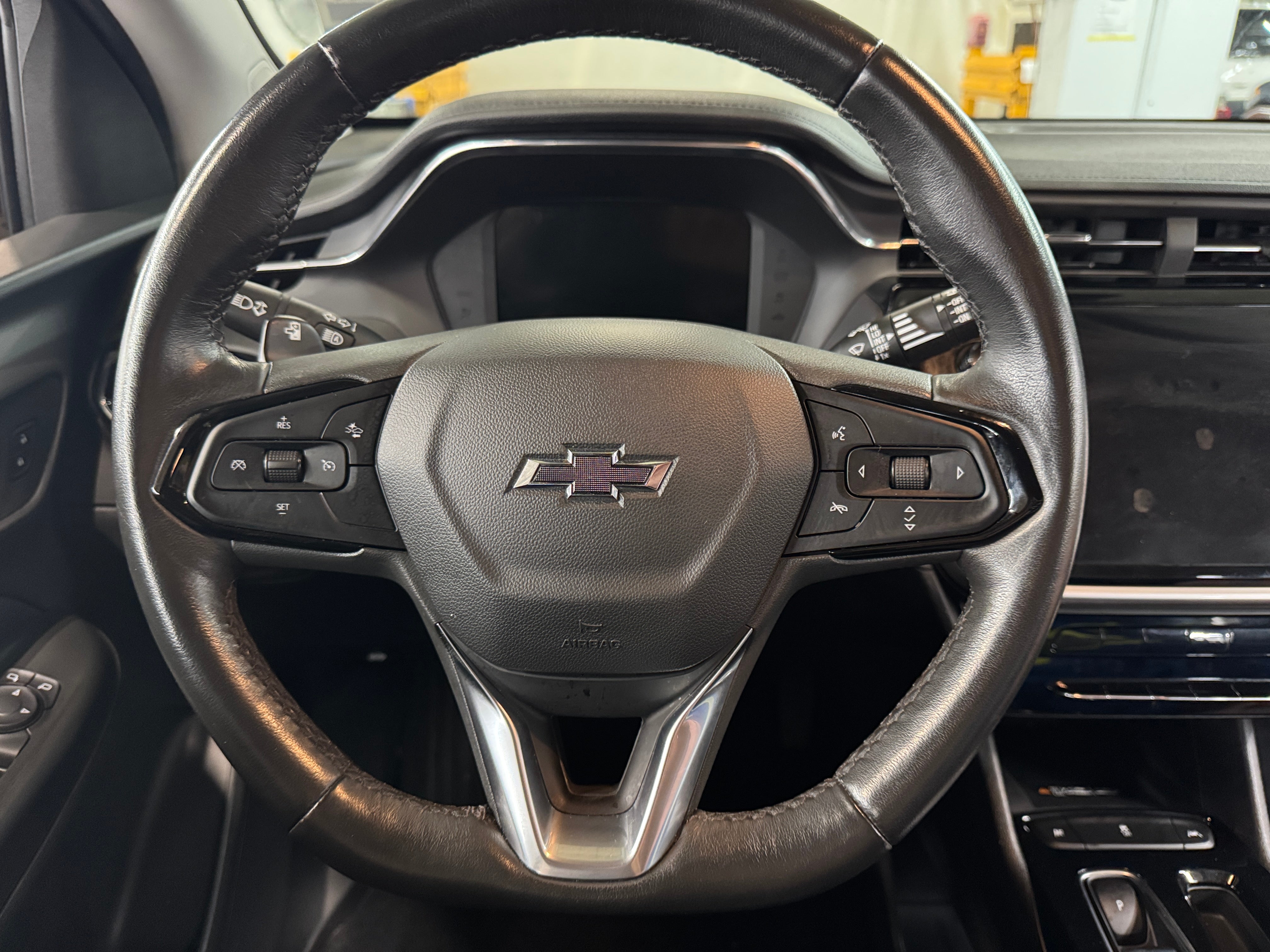 2023 Chevrolet Bolt EUV LT 4