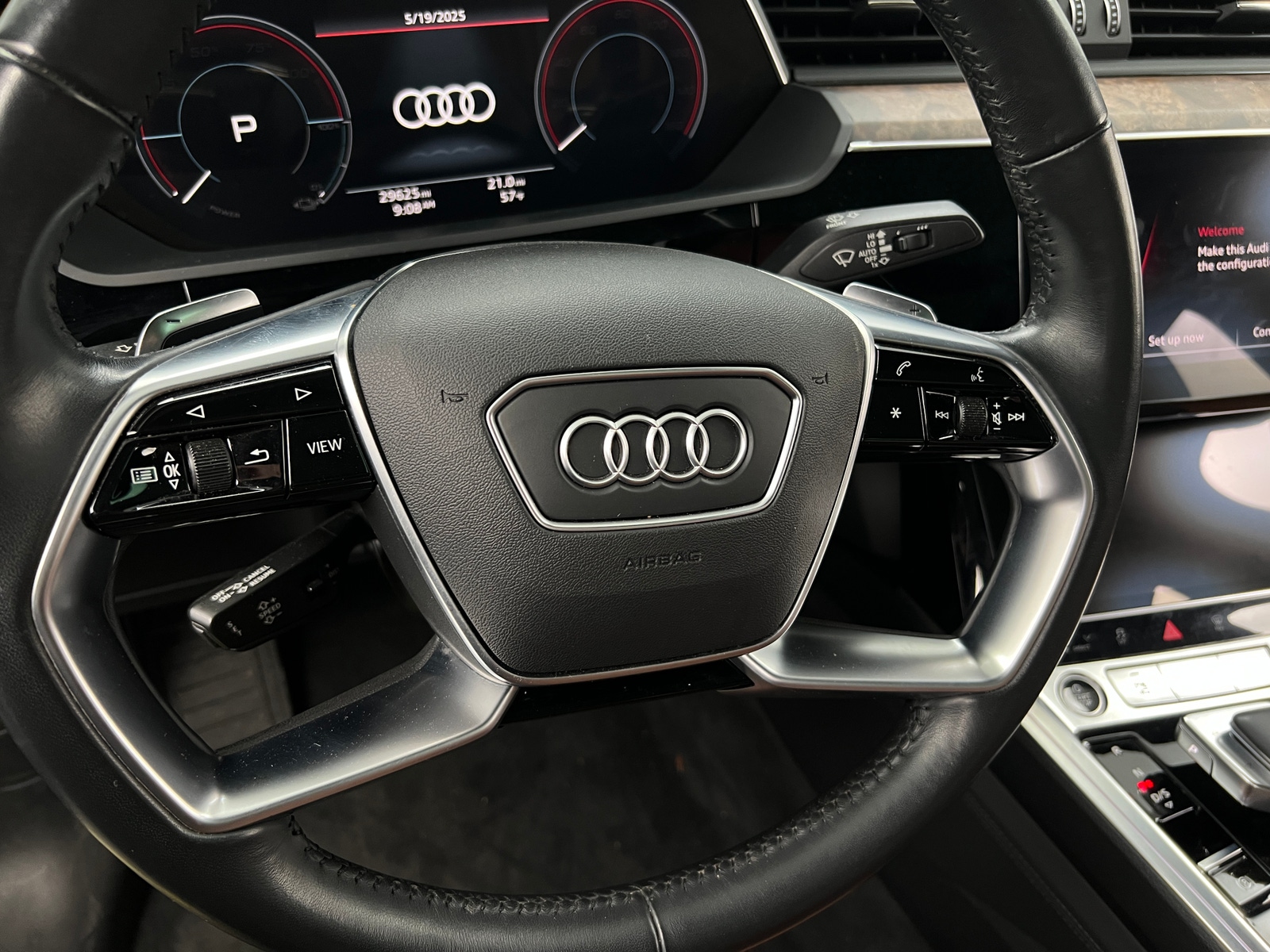 Thumbnail: 2021 Audi e-tron S - 4