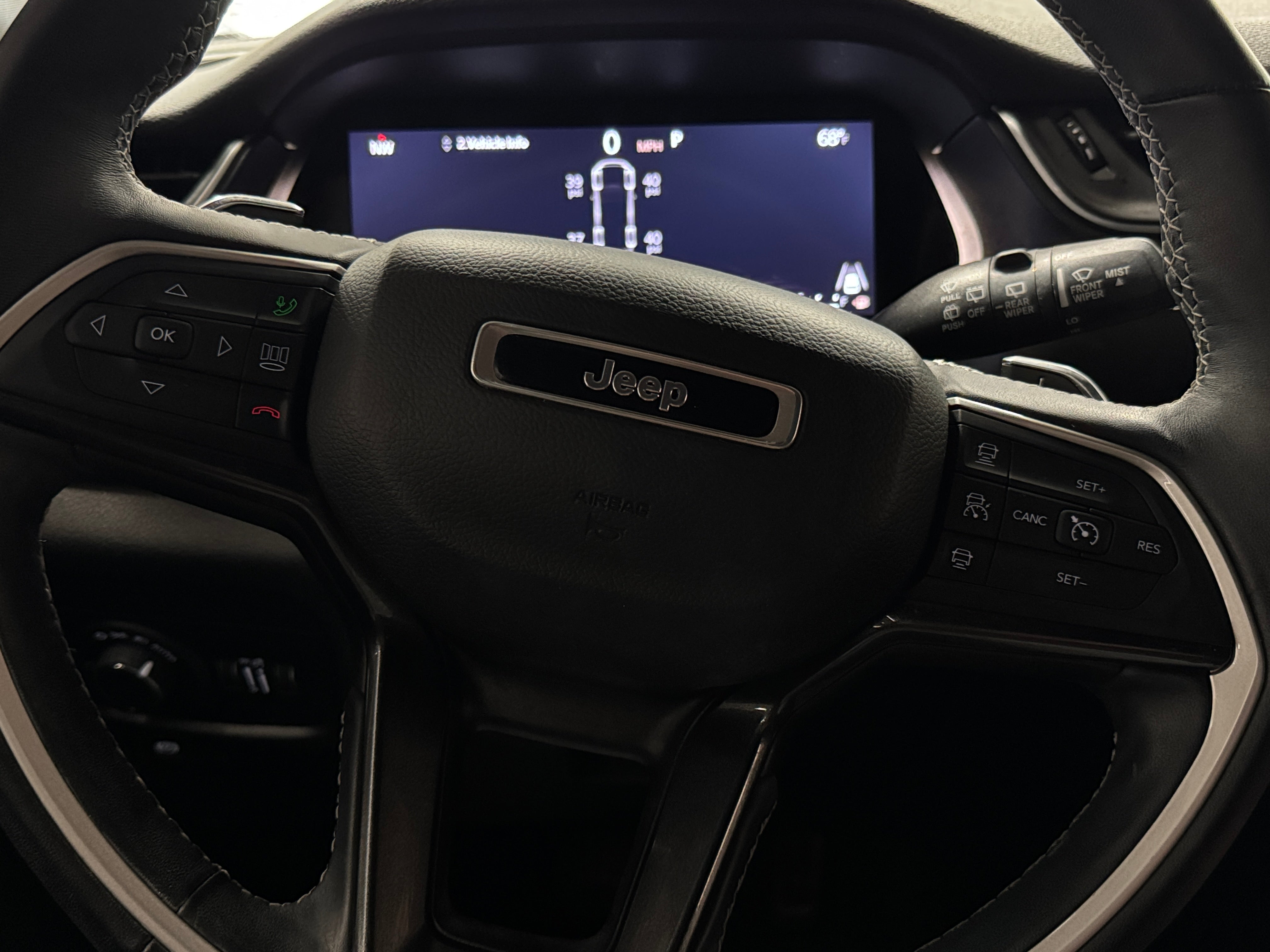2022 Jeep Grand Cherokee L Altitude 5