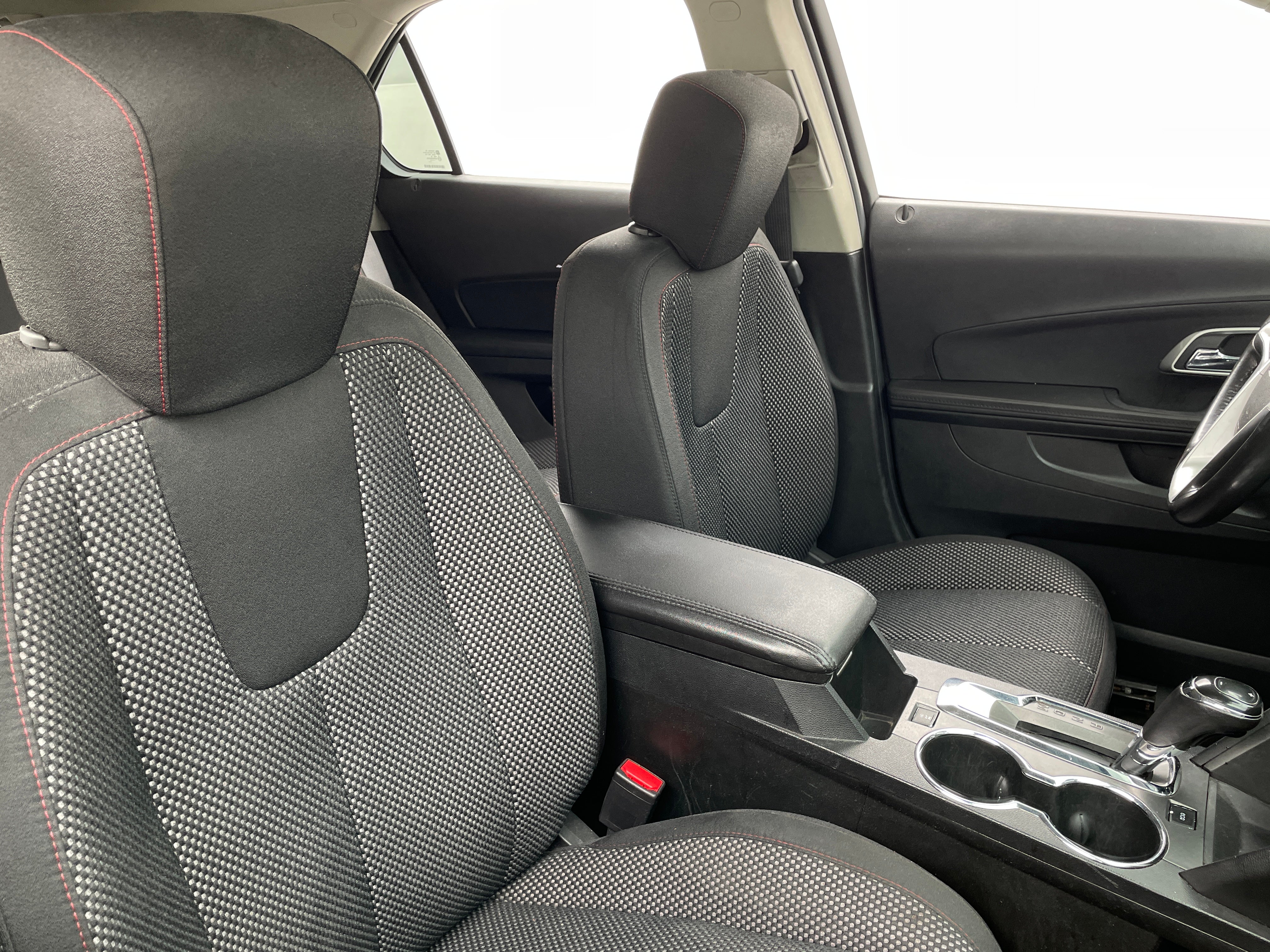 2017 Chevrolet Equinox LT 2