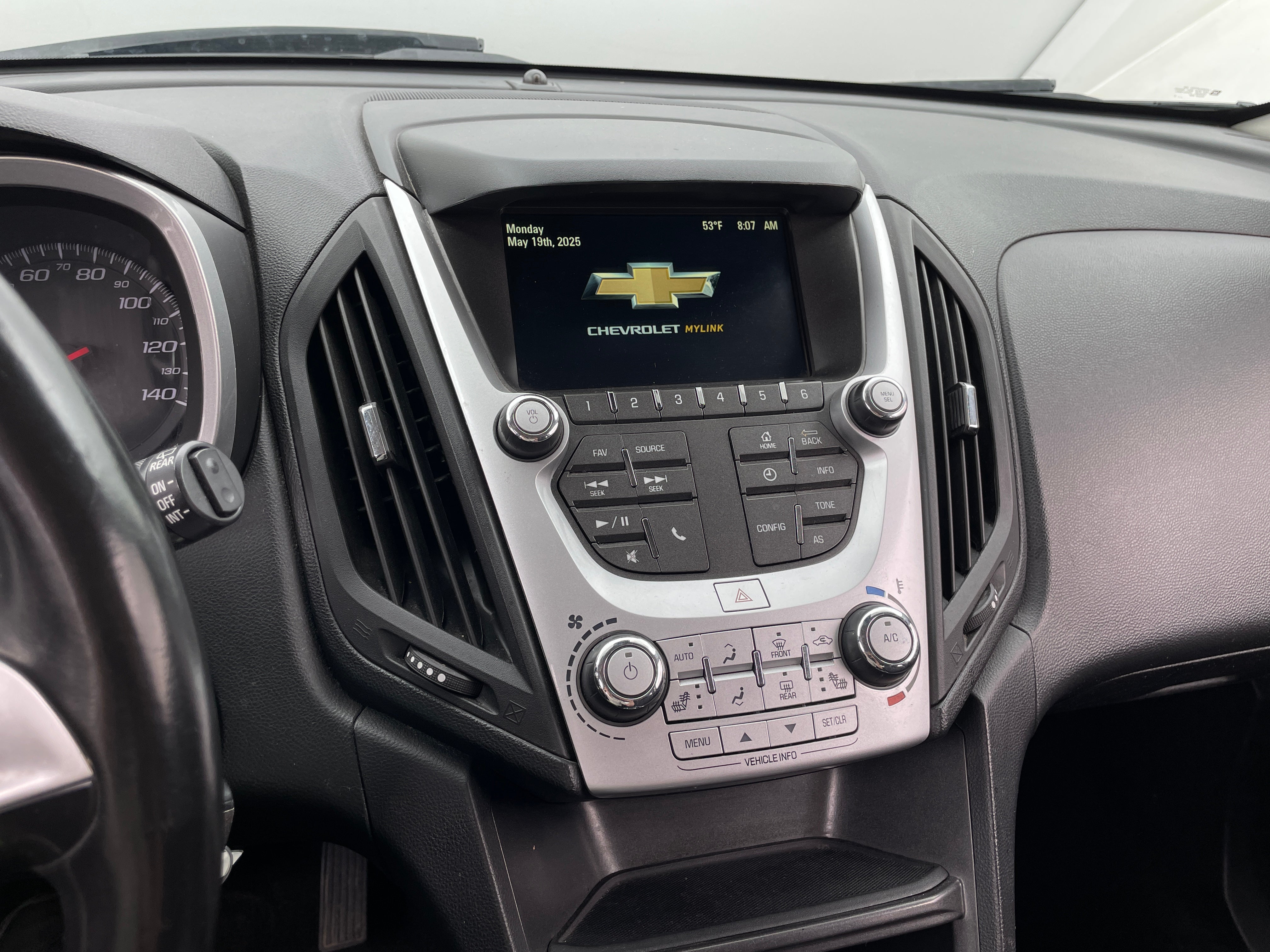 2017 Chevrolet Equinox LT 4