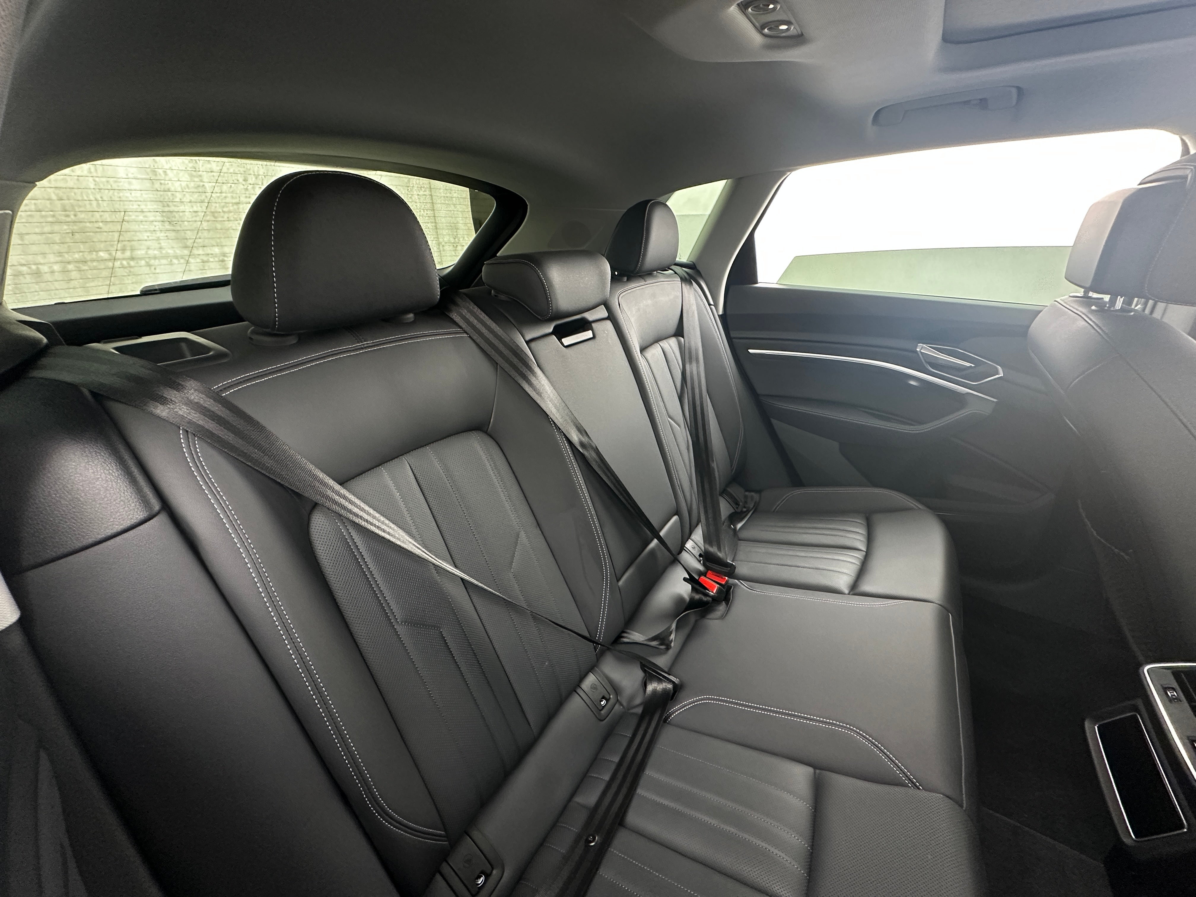 2022 Audi e-tron Premium Plus 5