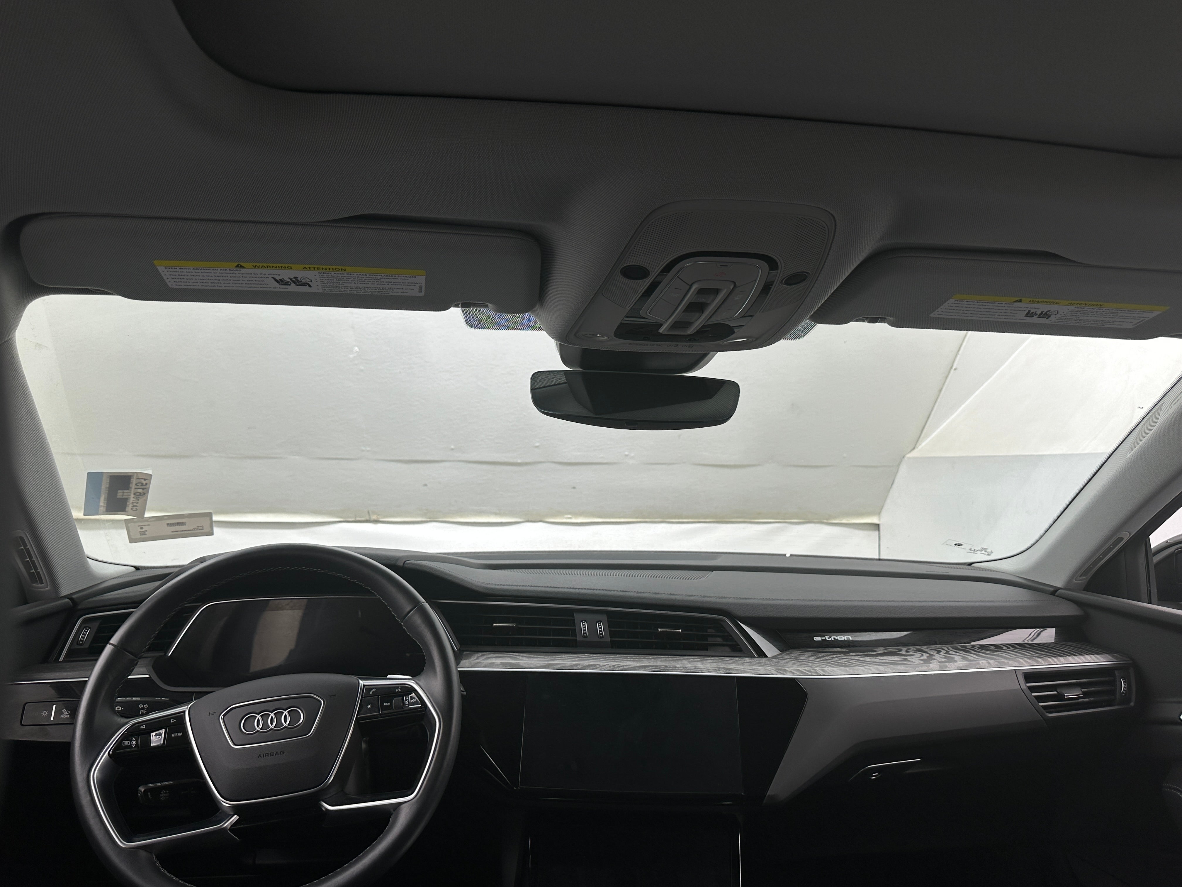 2022 Audi e-tron Premium Plus 2