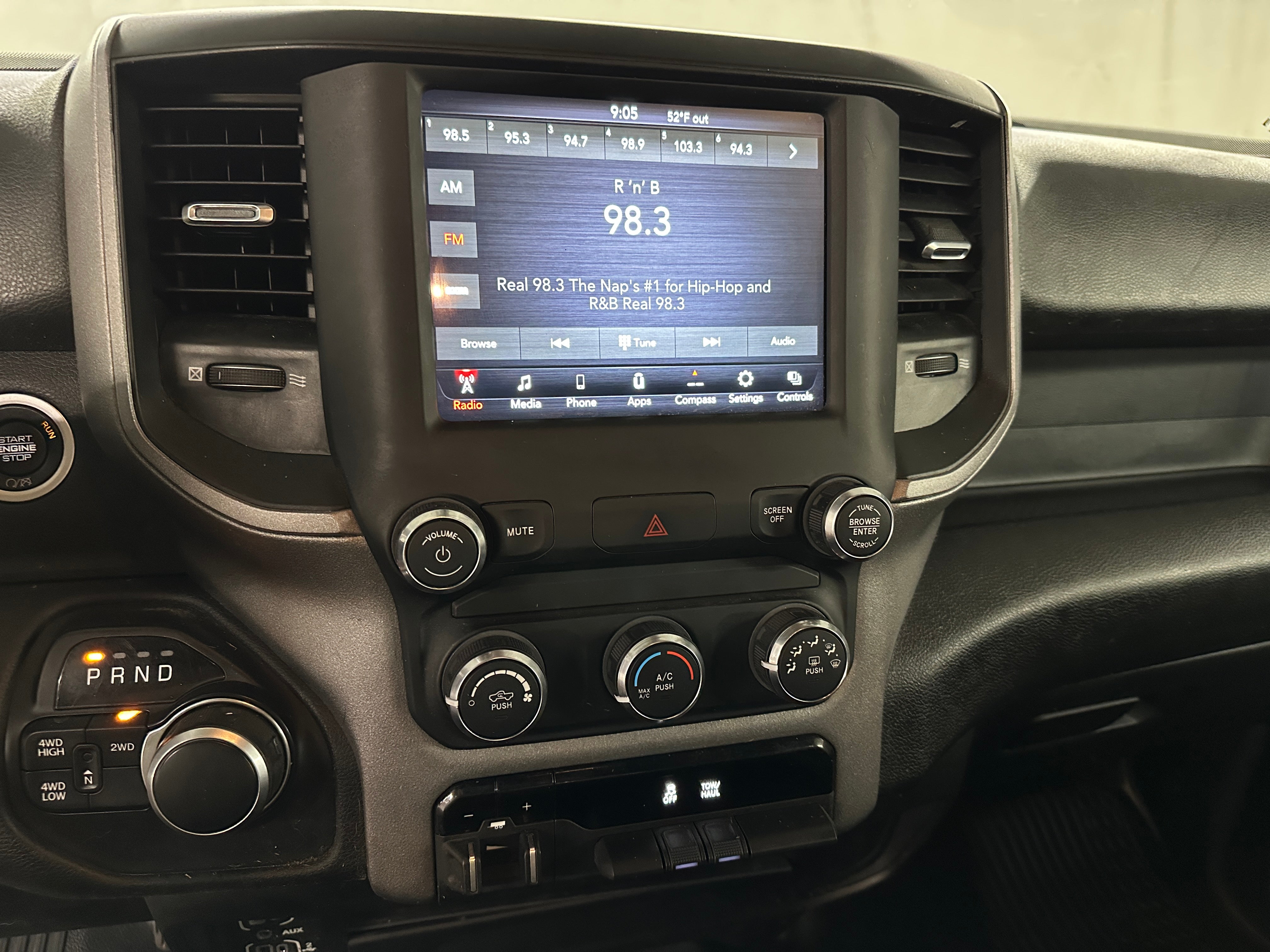 2021 RAM 2500 Tradesman 4