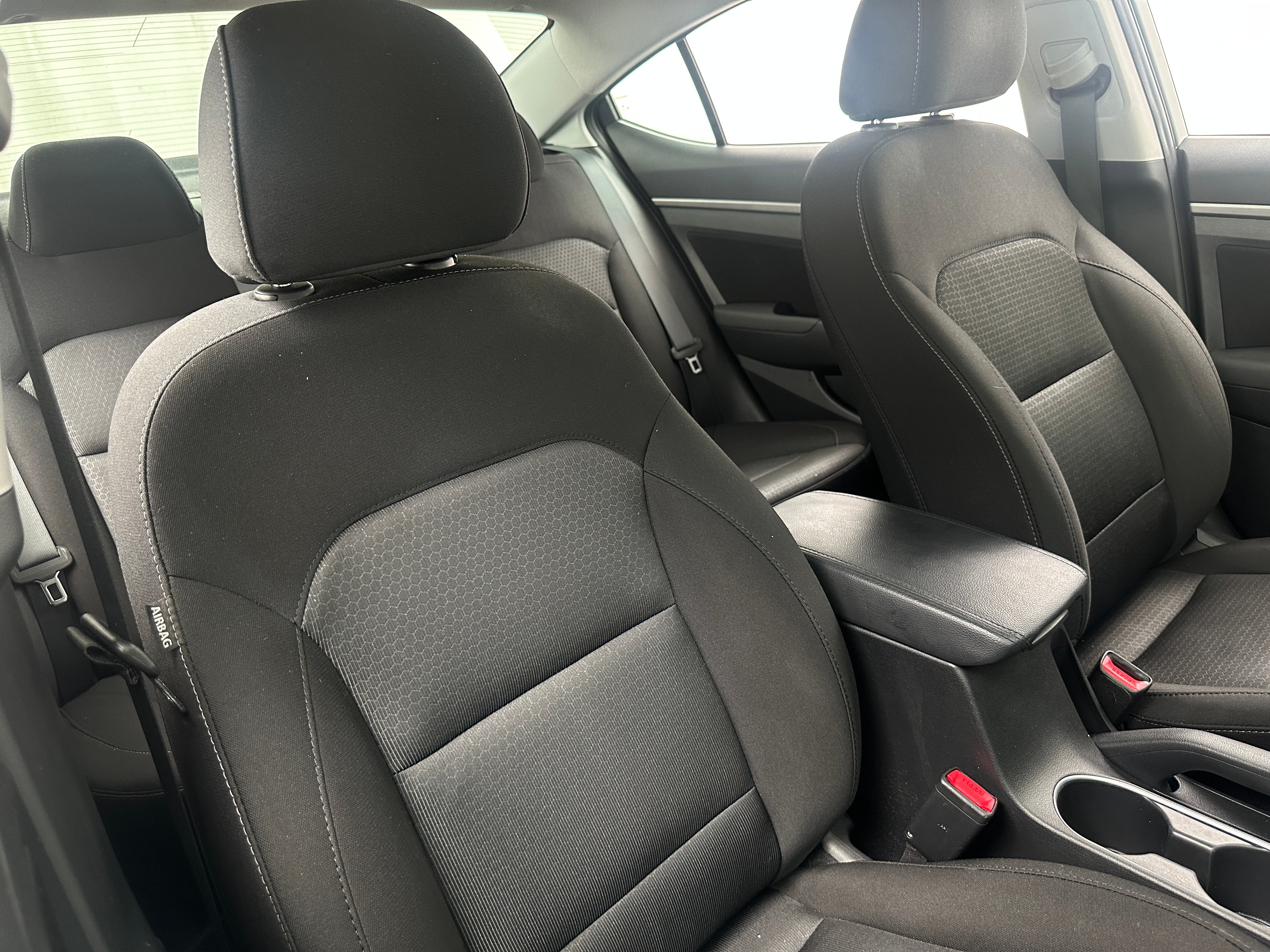 2017 Hyundai Elantra Value Edition 2