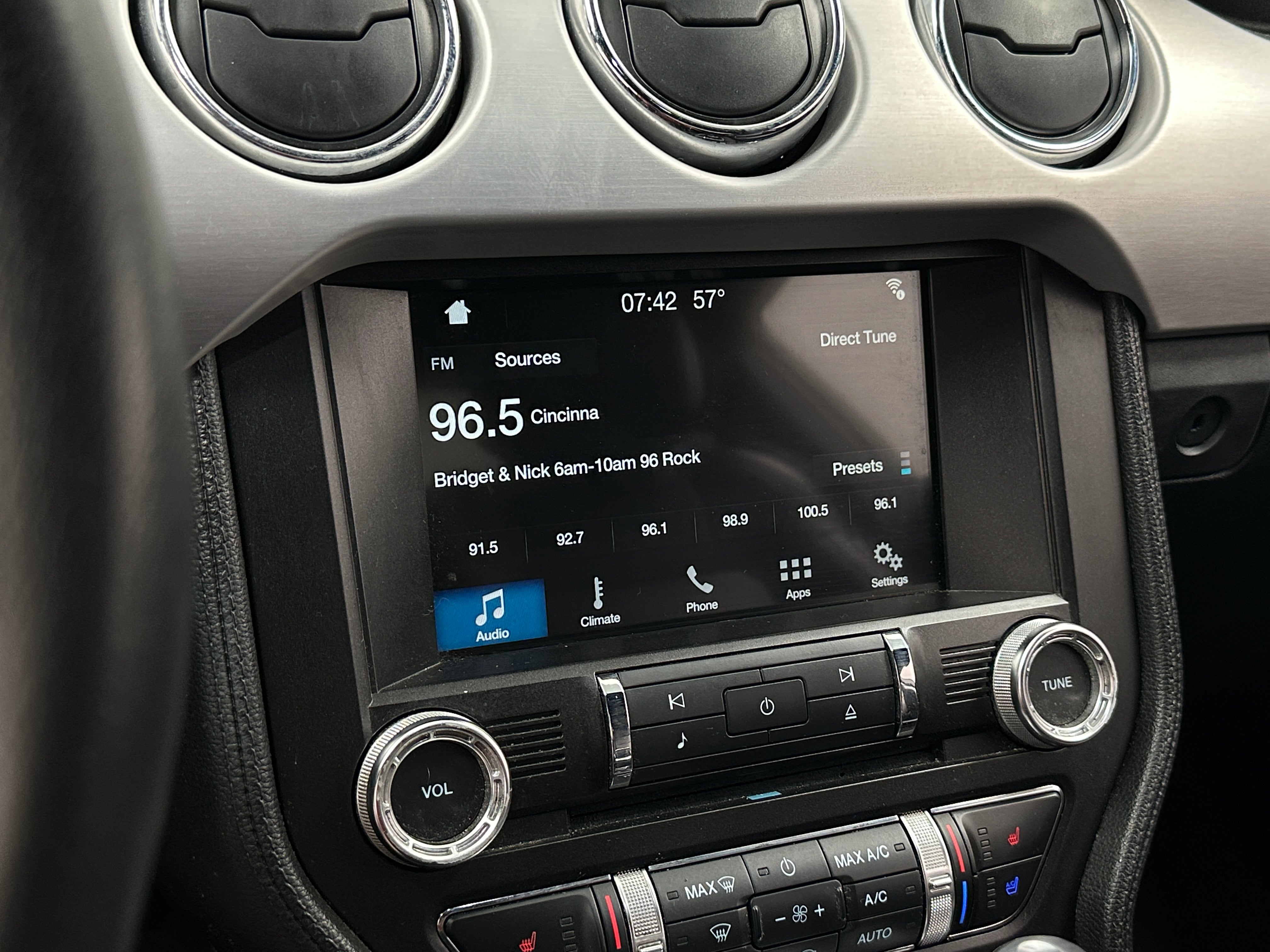 2016 Ford Mustang GT Premium 2