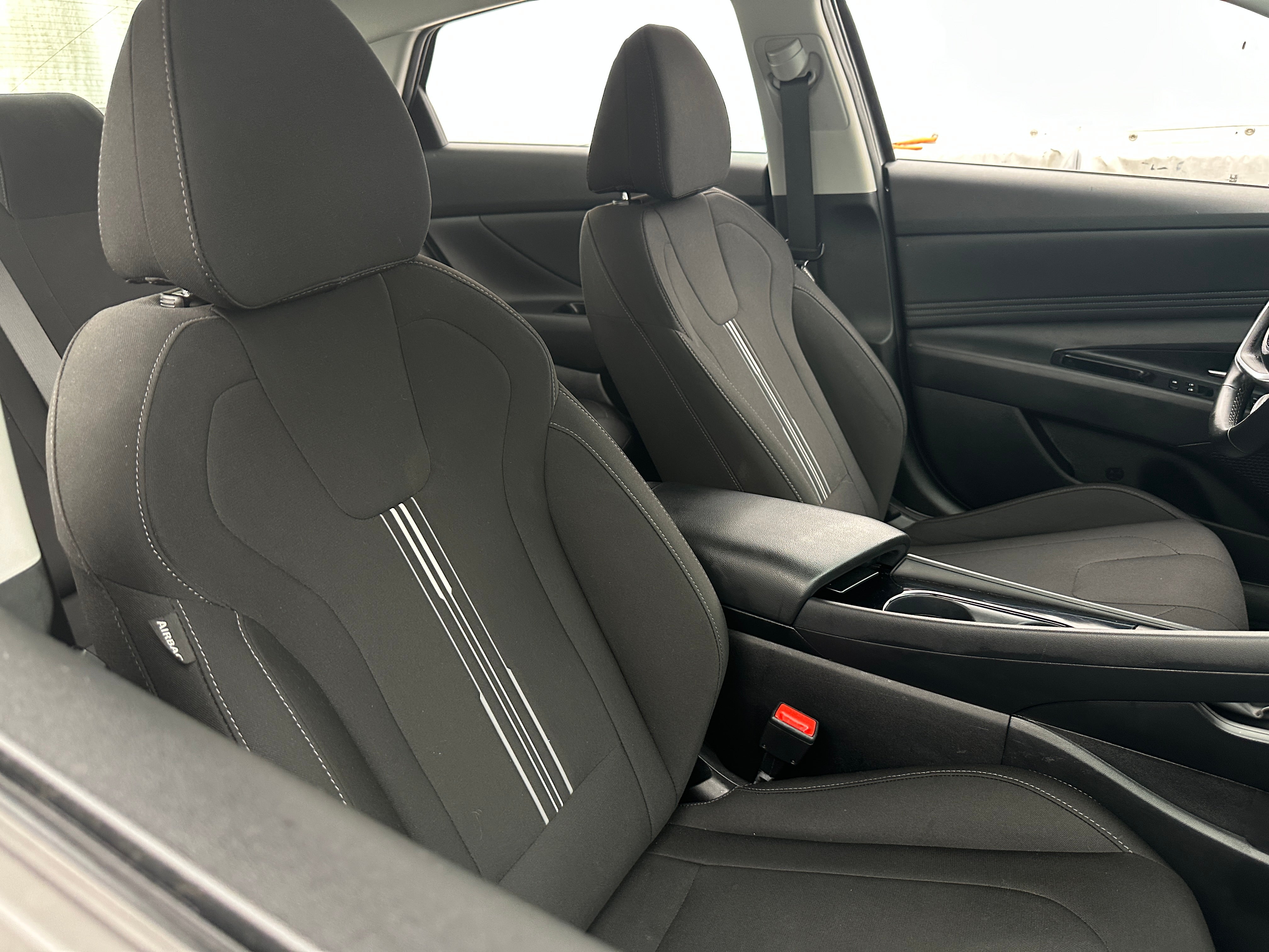 2023 Hyundai Elantra SEL 2