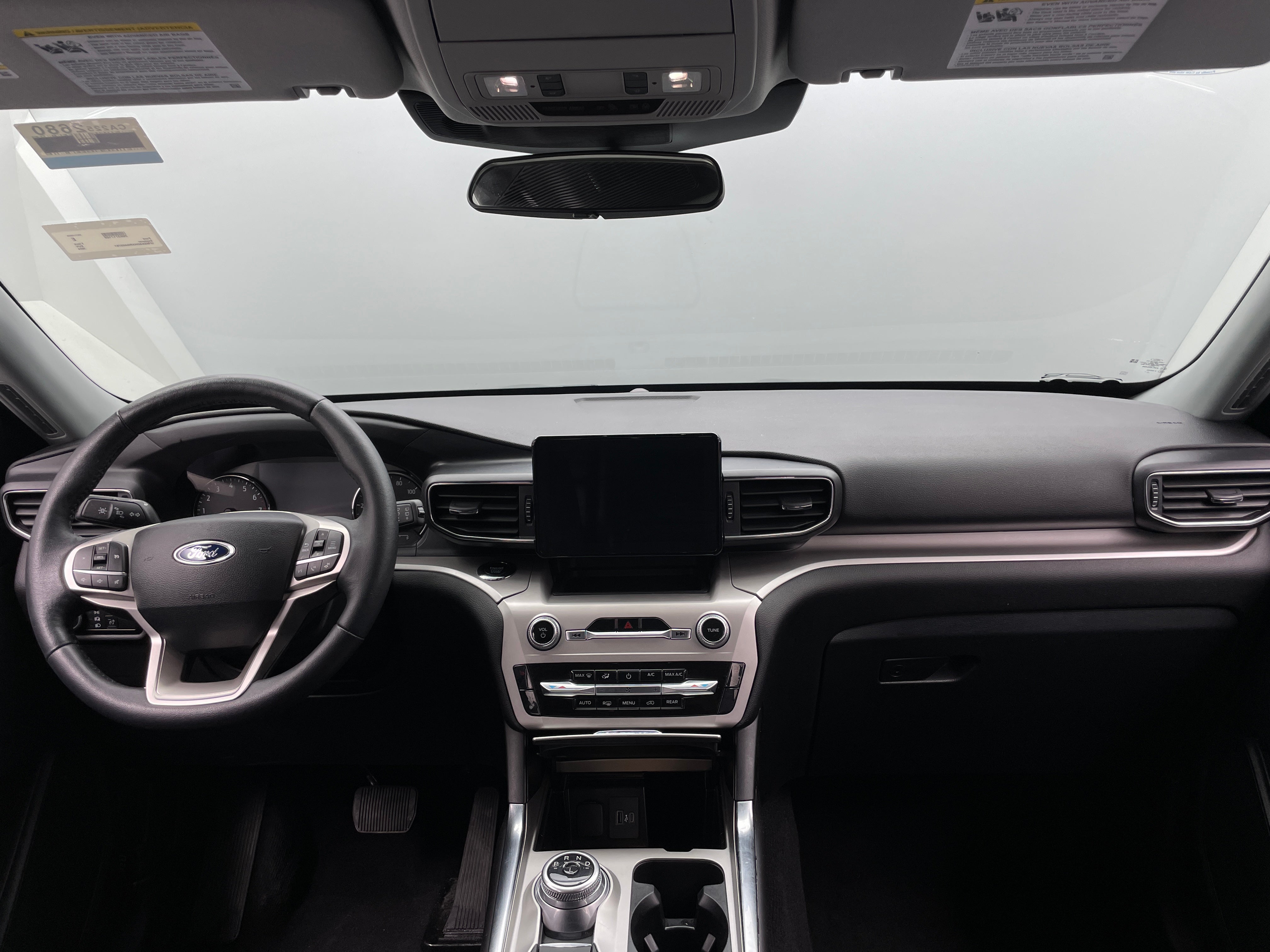 2024 Ford Explorer XLT 2