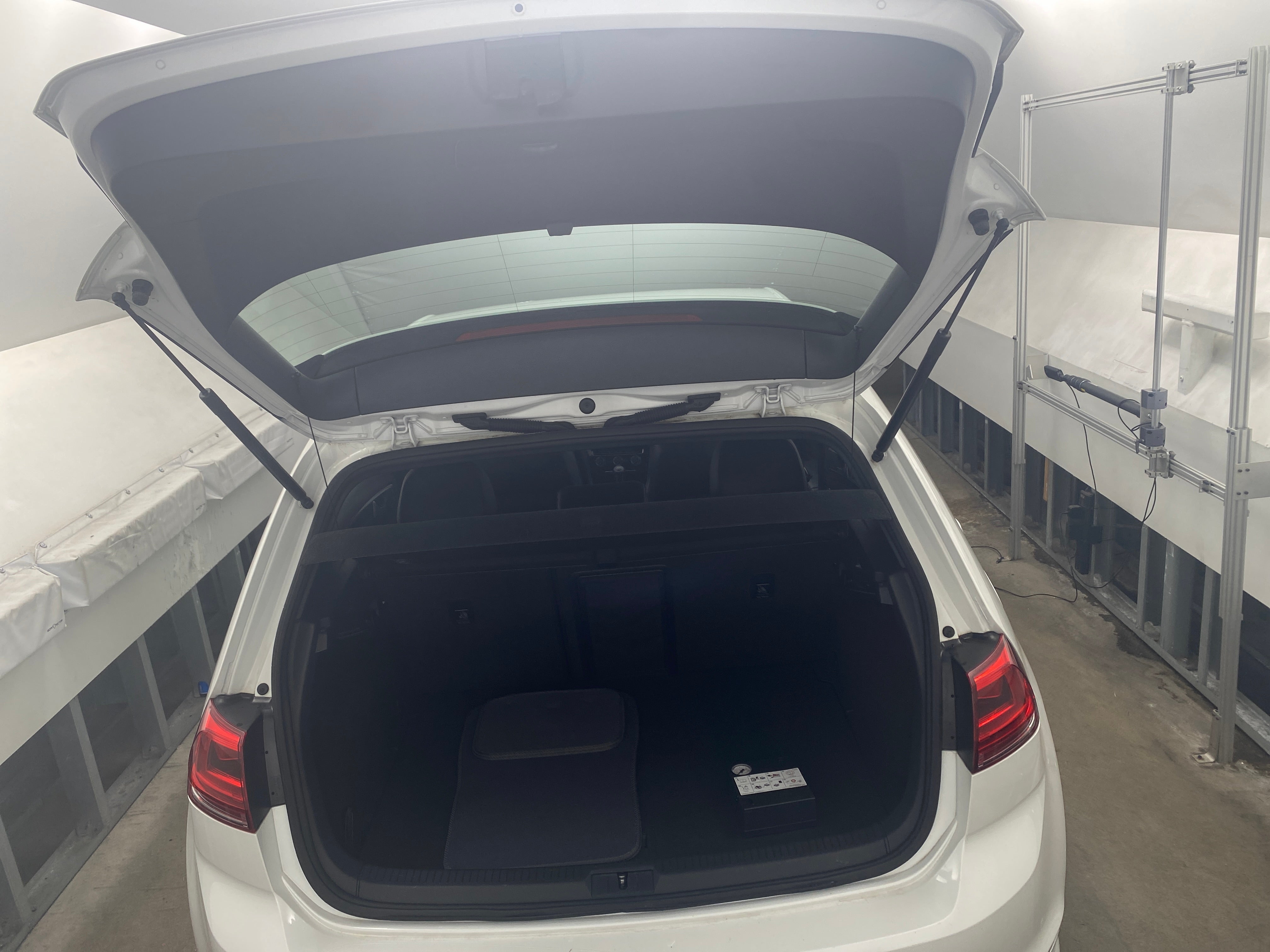 2016 Volkswagen Golf R 6