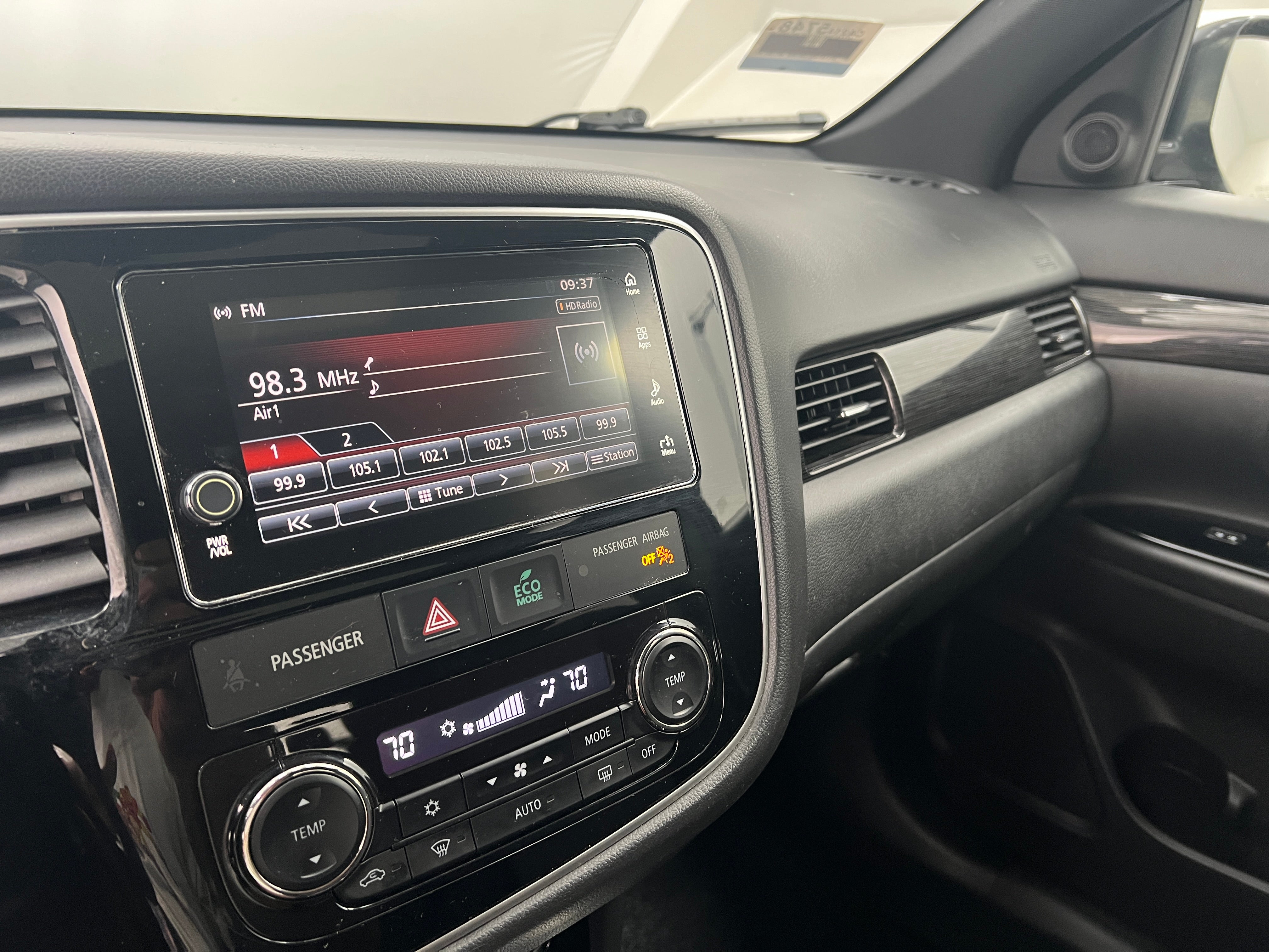 2018 Mitsubishi Outlander LE 4