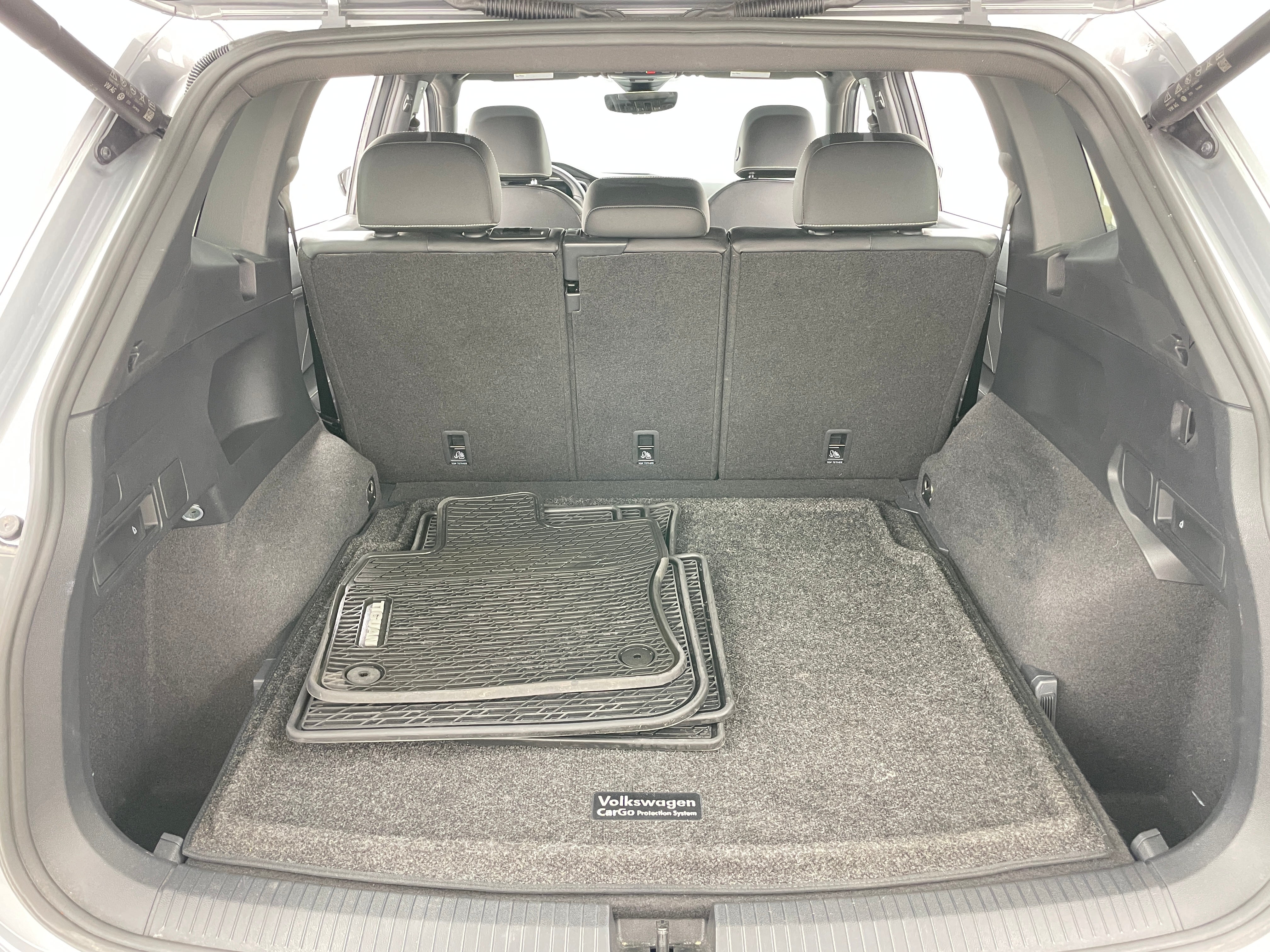 2022 Volkswagen Tiguan SE R-Line Black 6