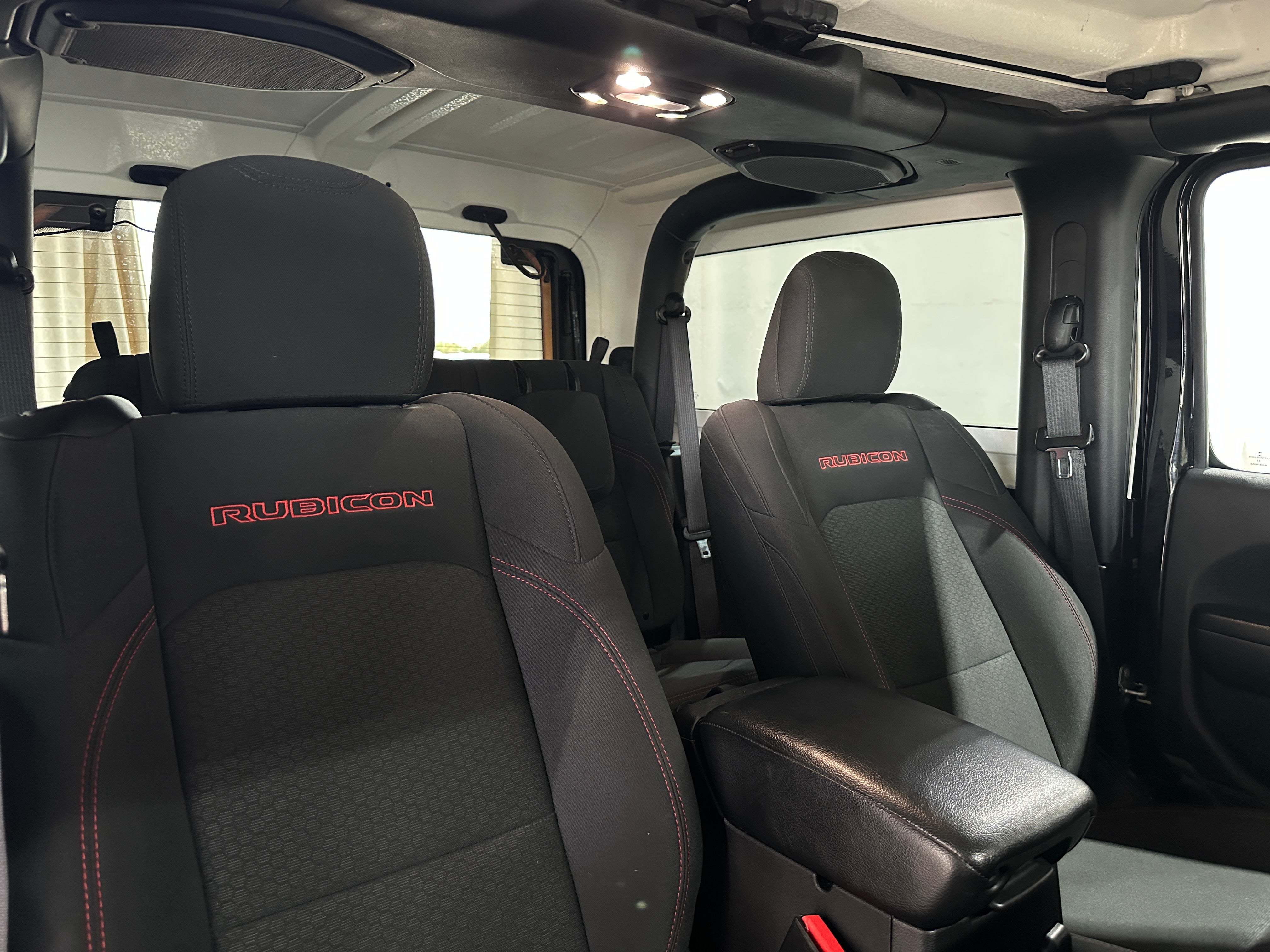 2021 Jeep Wrangler Rubicon 2