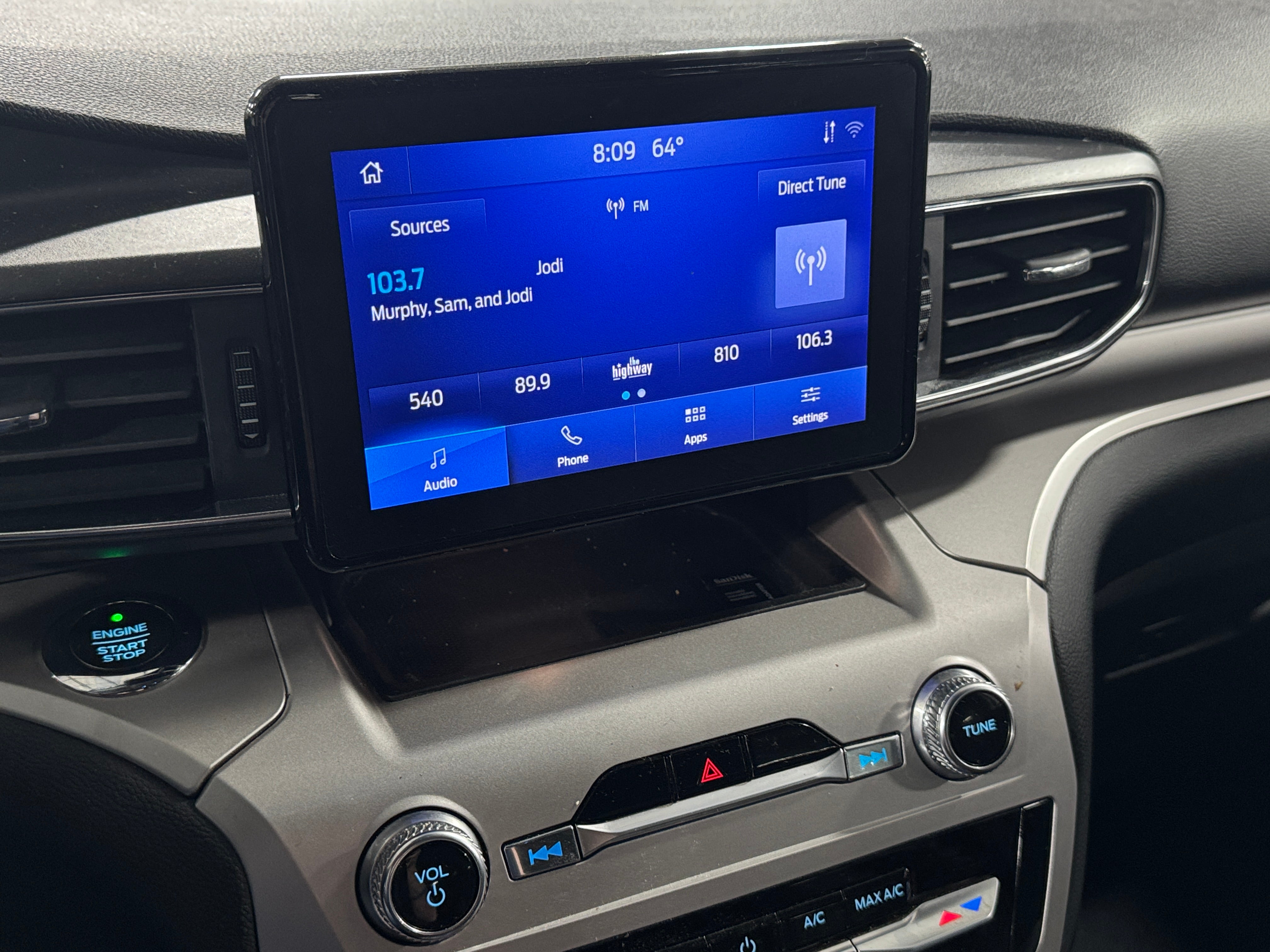 2020 Ford Explorer XLT 4