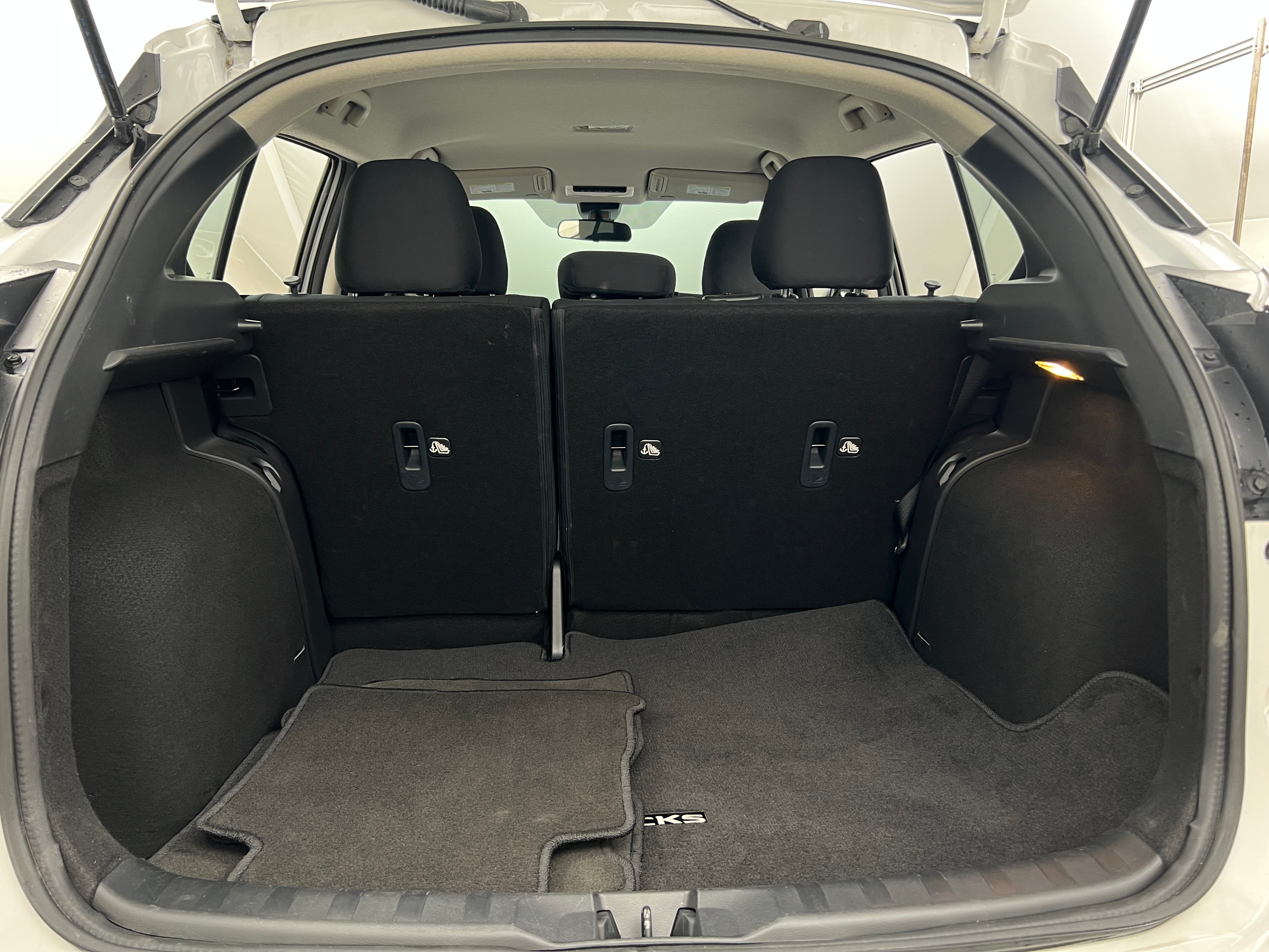 2024 Nissan Kicks S 7