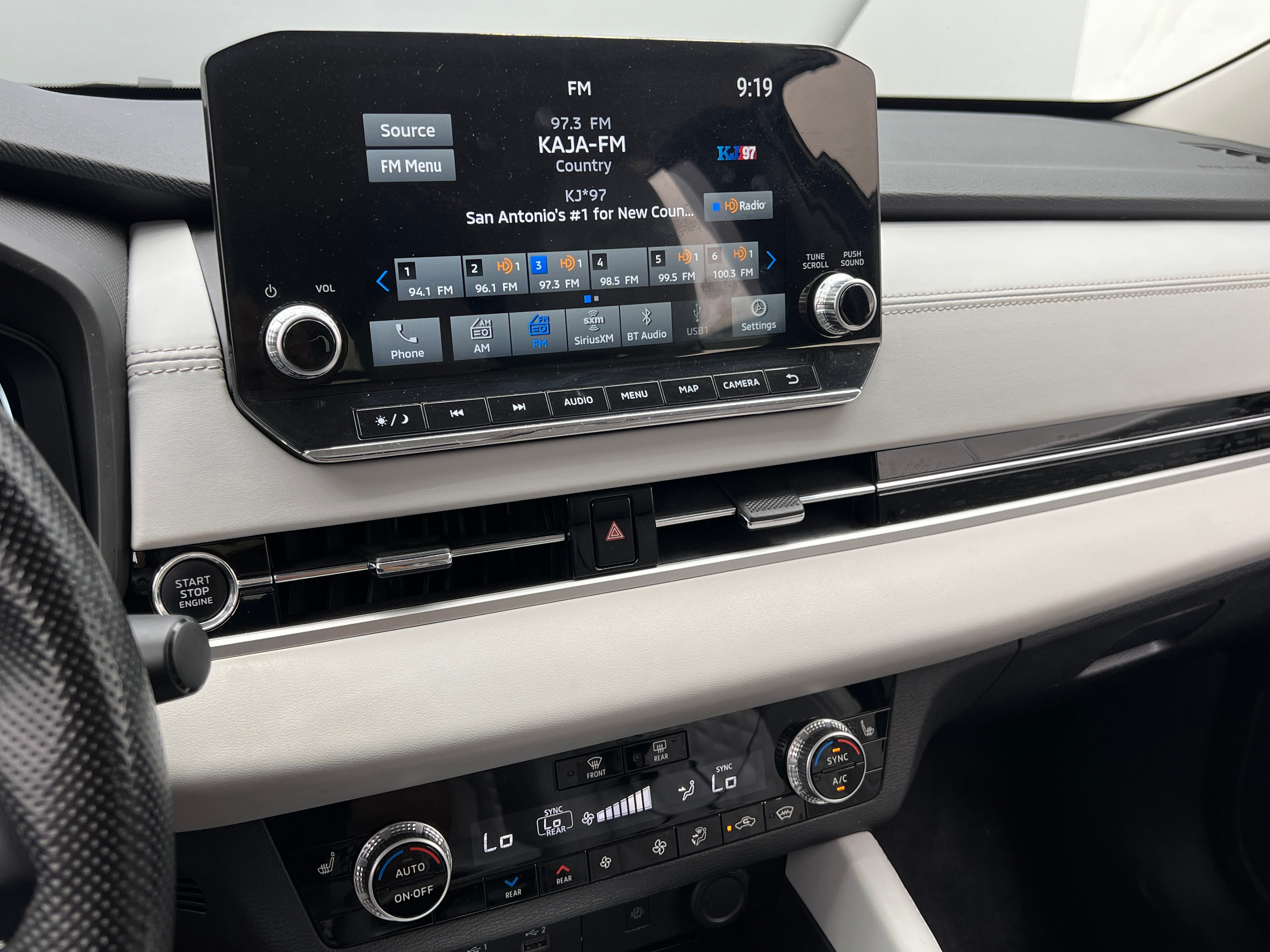 2022 Mitsubishi Outlander SEL 3