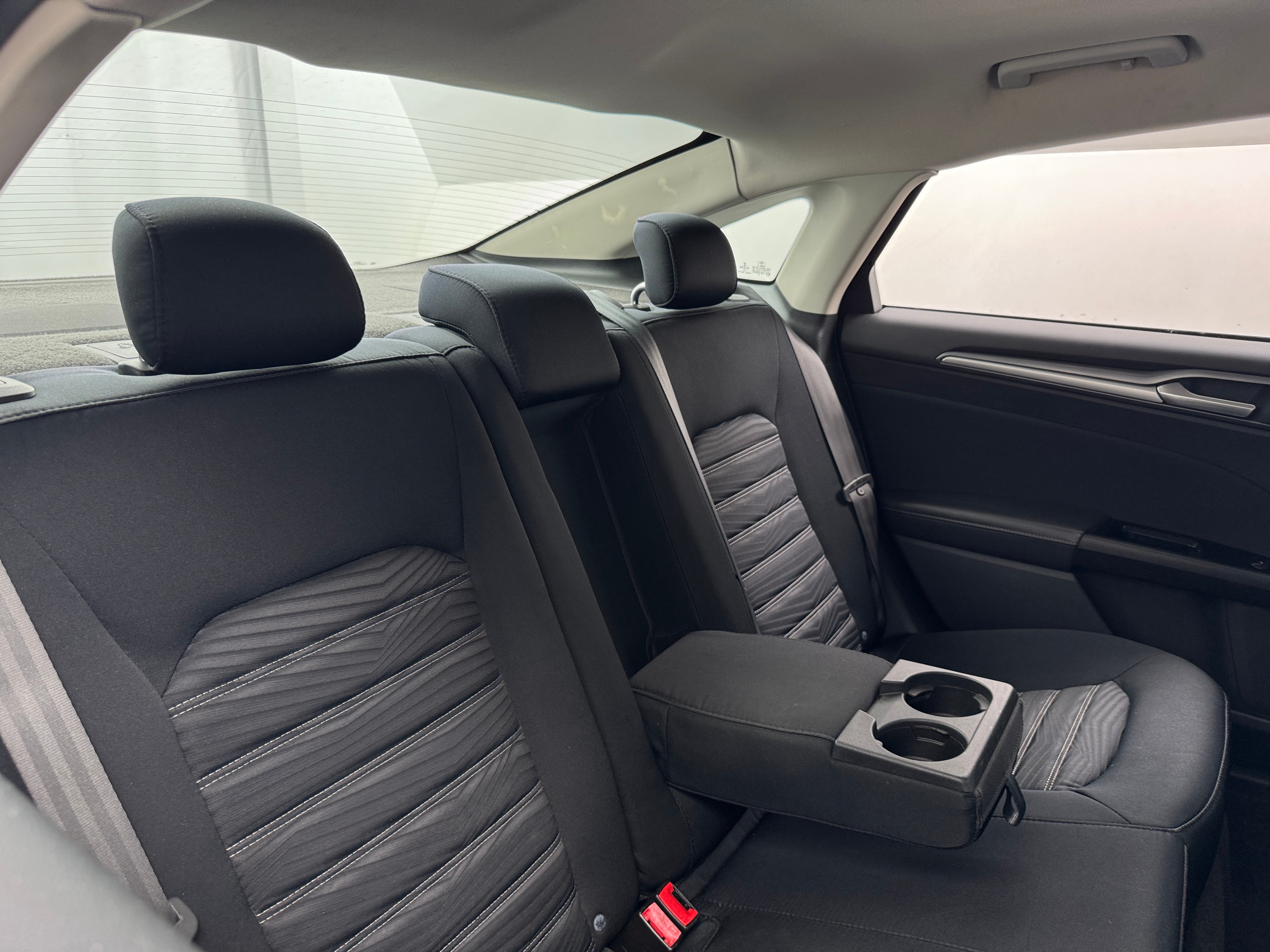 2016 Ford Fusion SE 6
