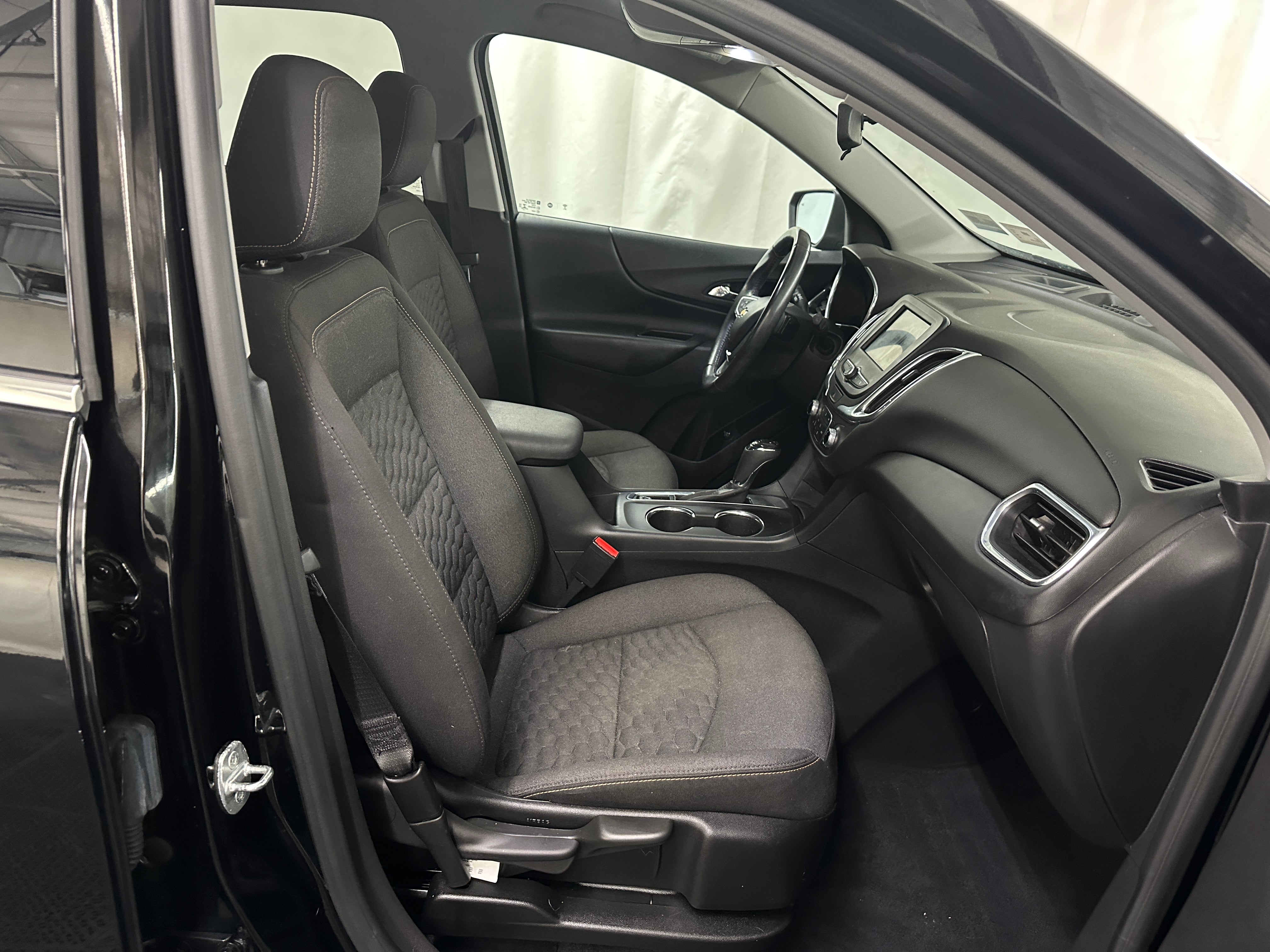 2020 Chevrolet Equinox LT 2