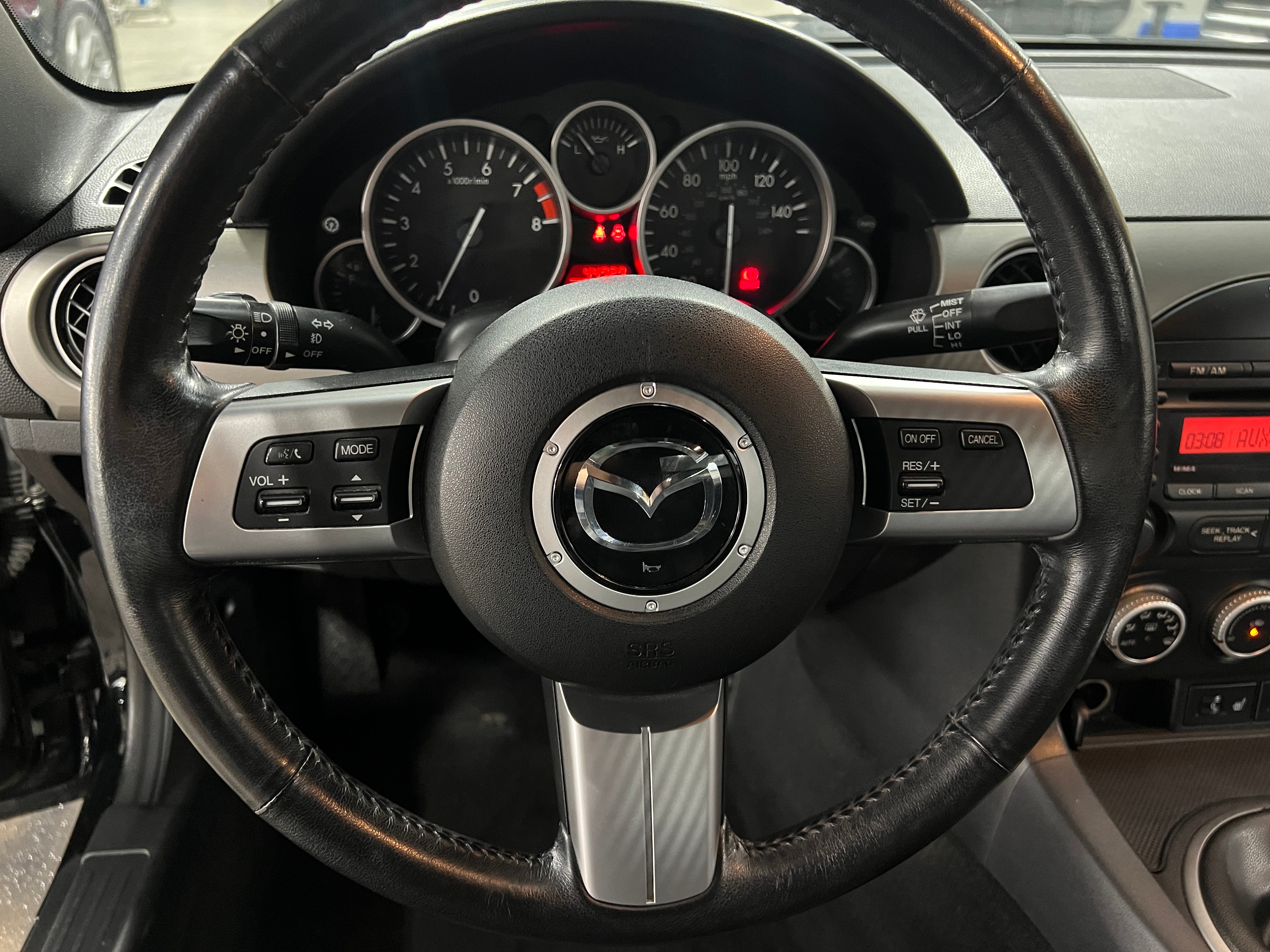 2011 Mazda MX-5 Miata Grand Touring 4