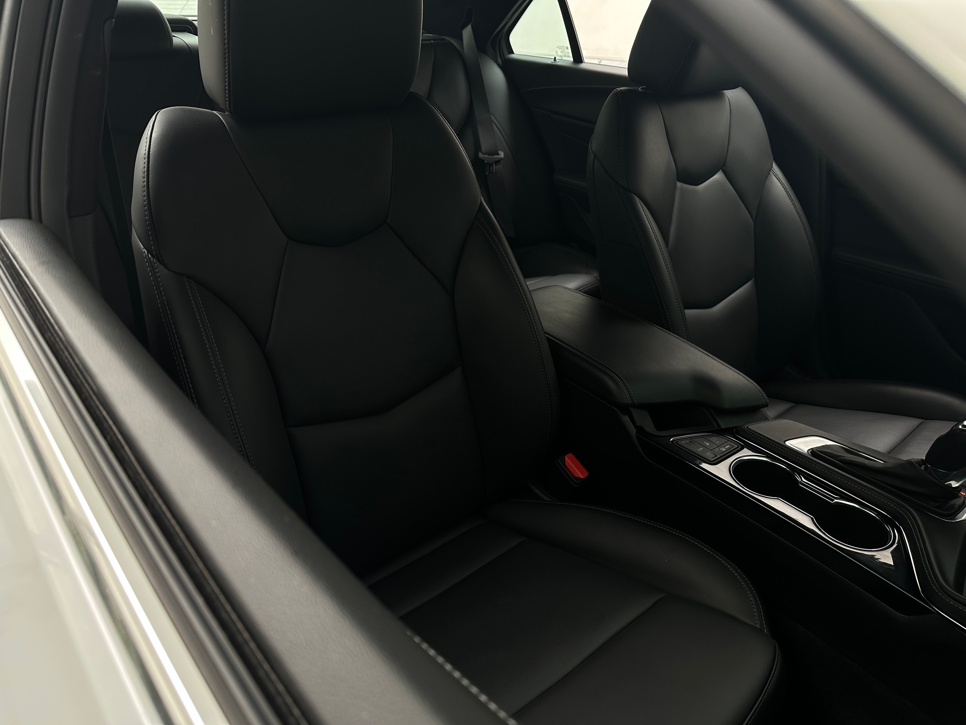 2024 Cadillac CT4 Luxury 2